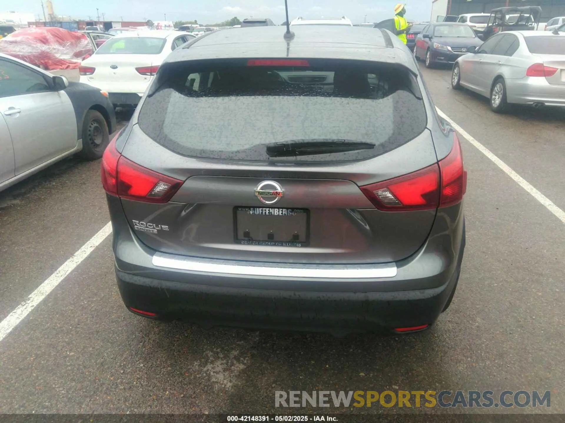 16 Photograph of a damaged car JN1BJ1CP1KW525477 NISSAN ROGUE SPORT 2019