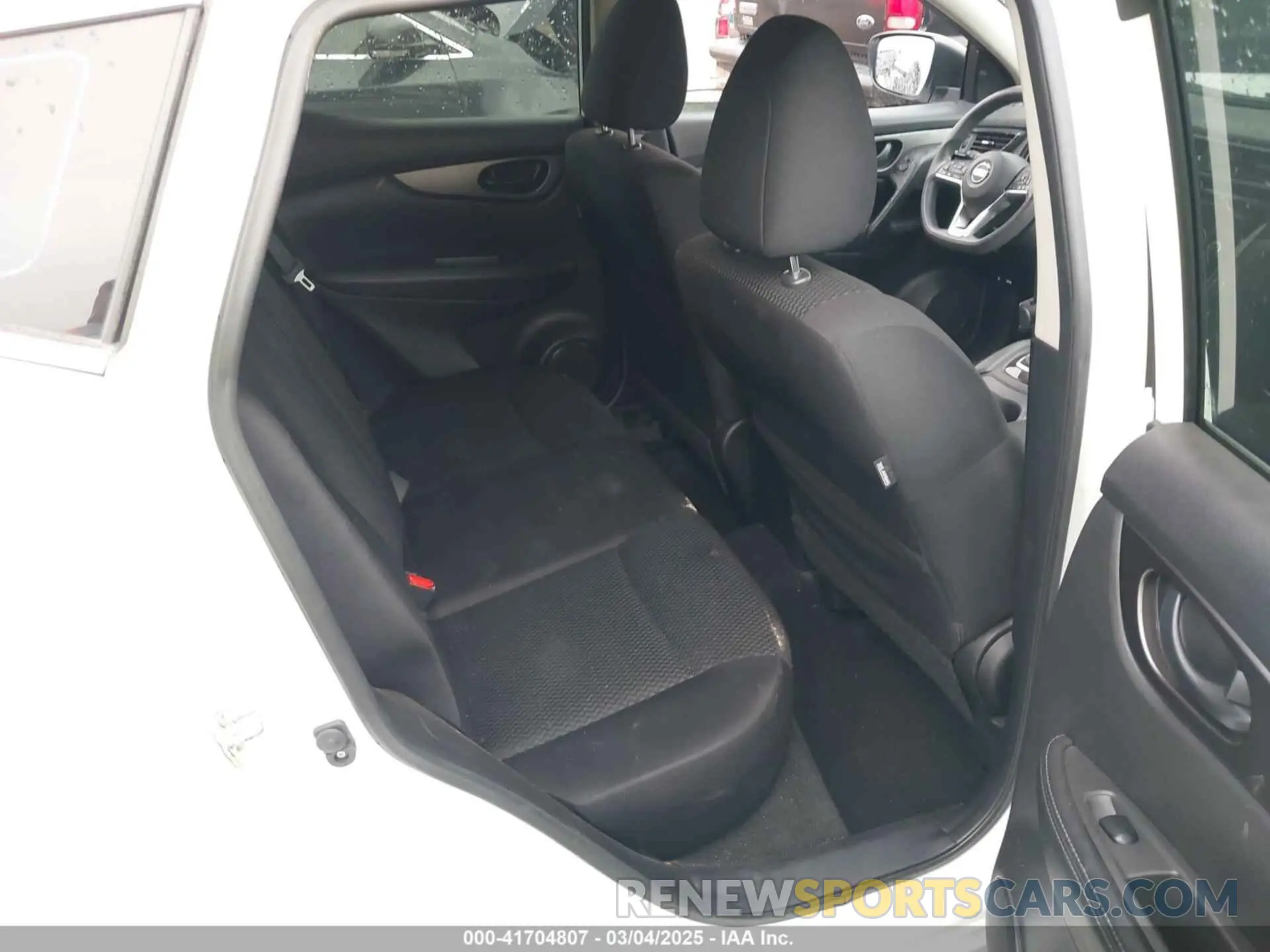 8 Photograph of a damaged car JN1BJ1CP2KW231473 NISSAN ROGUE SPORT 2019