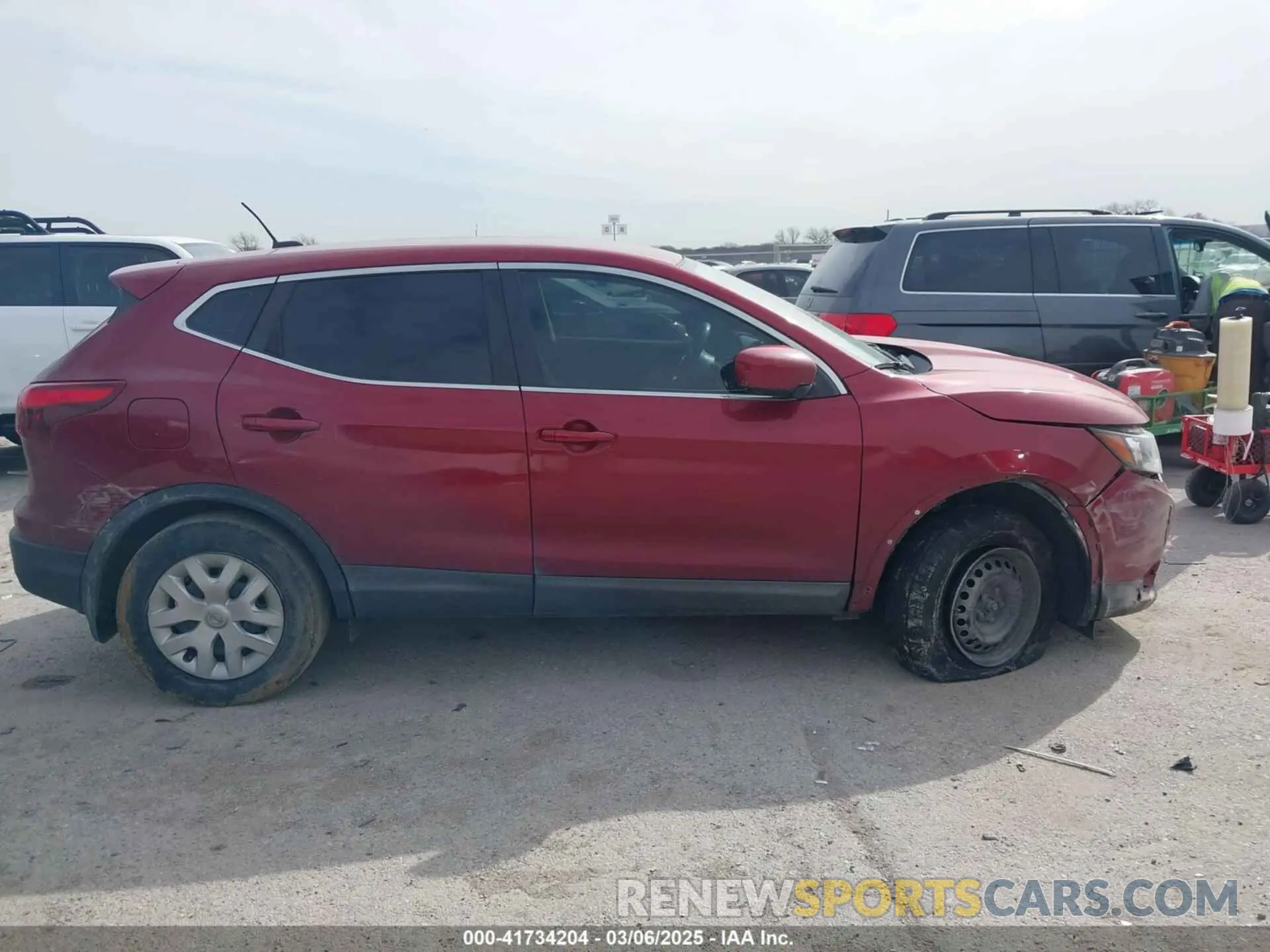14 Photograph of a damaged car JN1BJ1CP3KW218361 NISSAN ROGUE SPORT 2019