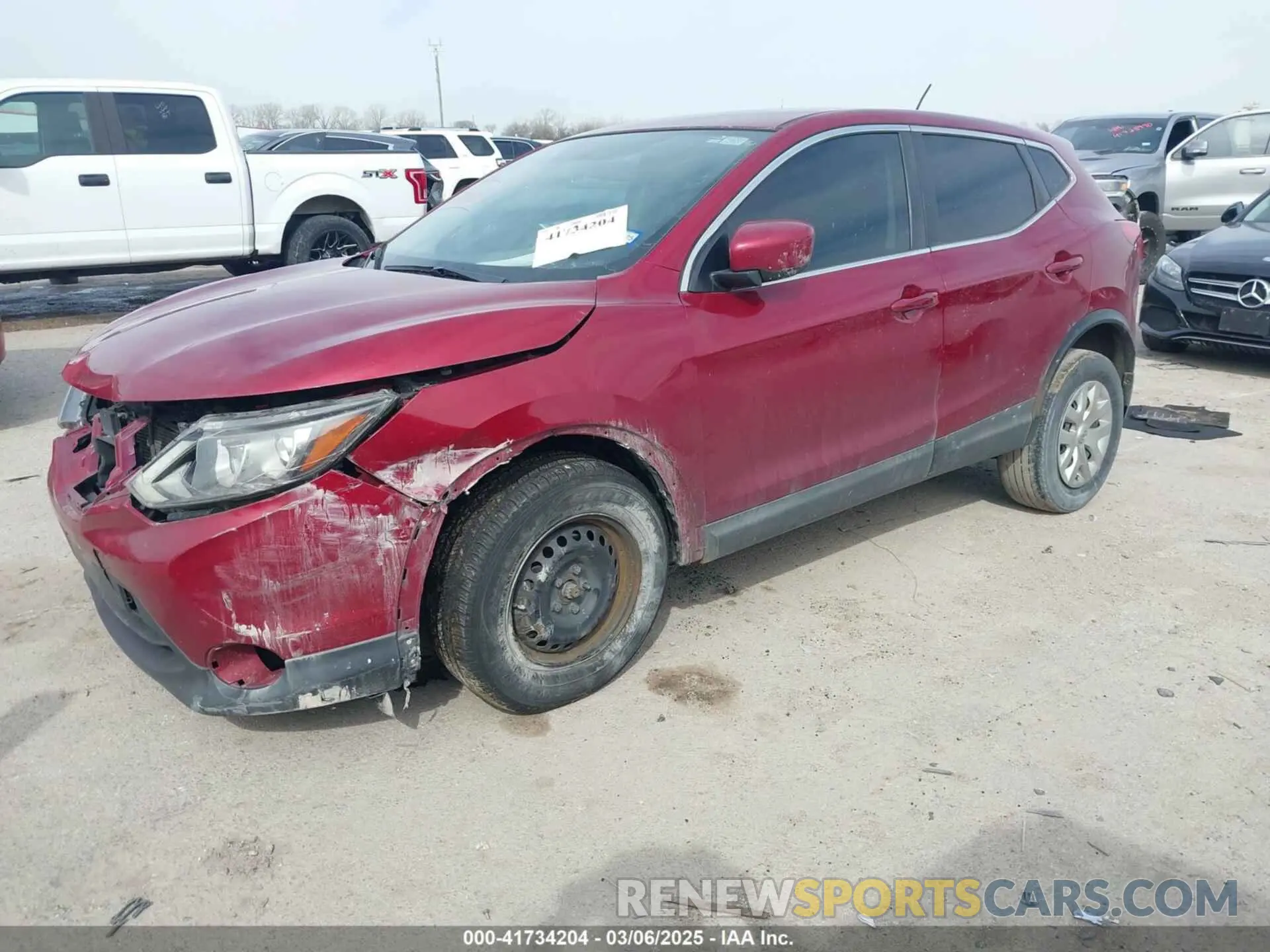 2 Photograph of a damaged car JN1BJ1CP3KW218361 NISSAN ROGUE SPORT 2019