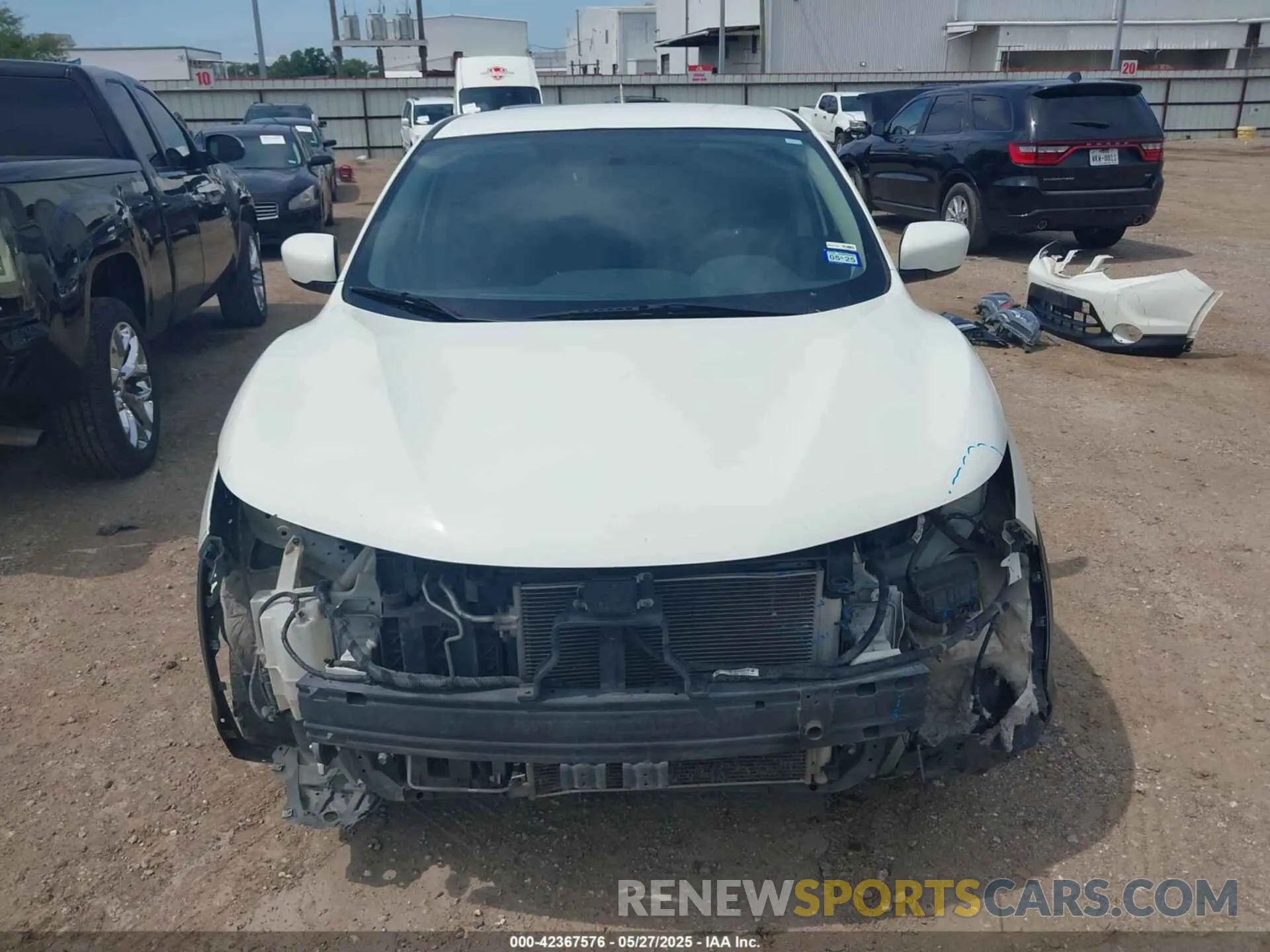 13 Photograph of a damaged car JN1BJ1CP4KW226520 NISSAN ROGUE SPORT 2019