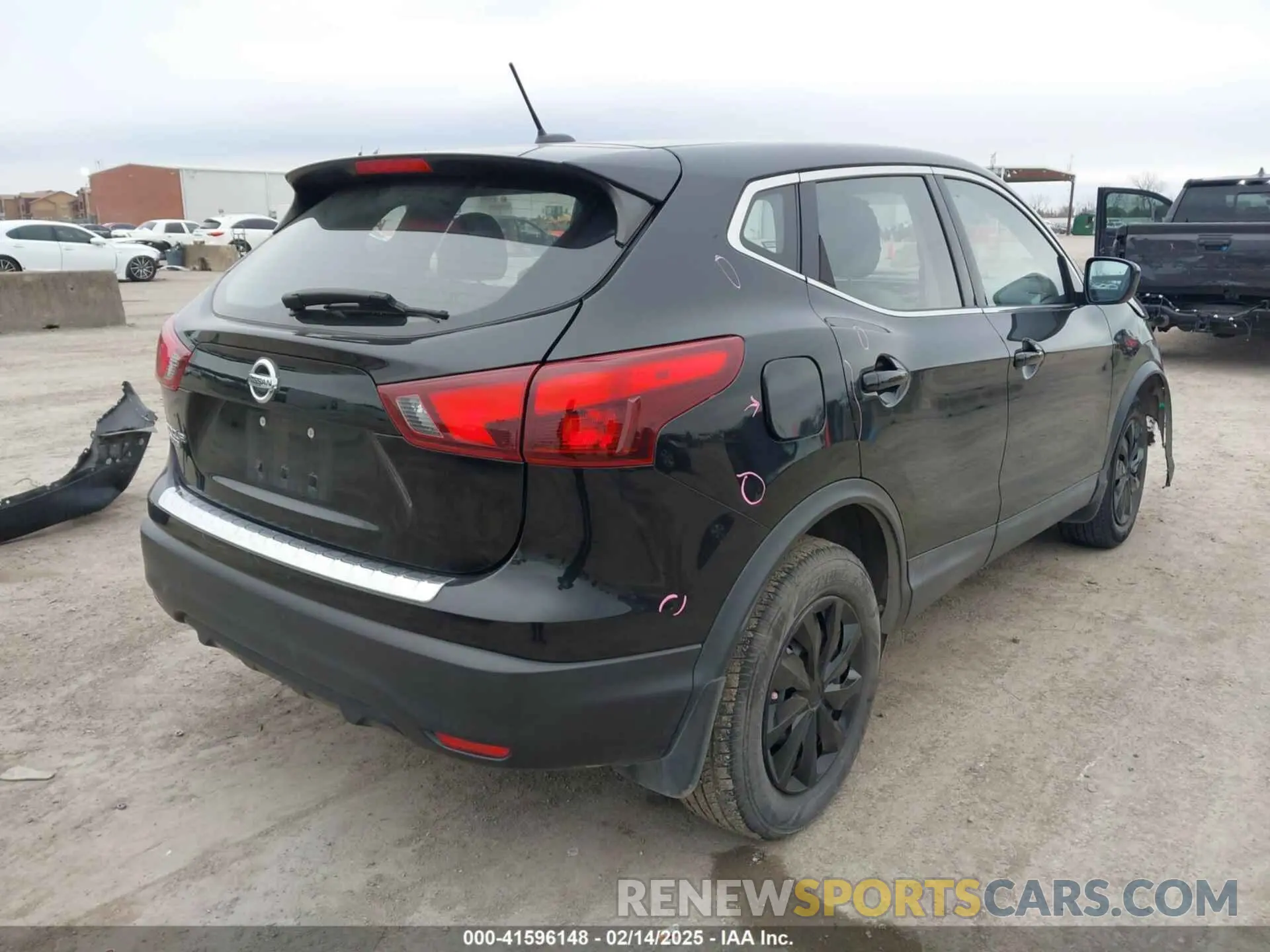 4 Photograph of a damaged car JN1BJ1CP4KW520483 NISSAN ROGUE SPORT 2019
