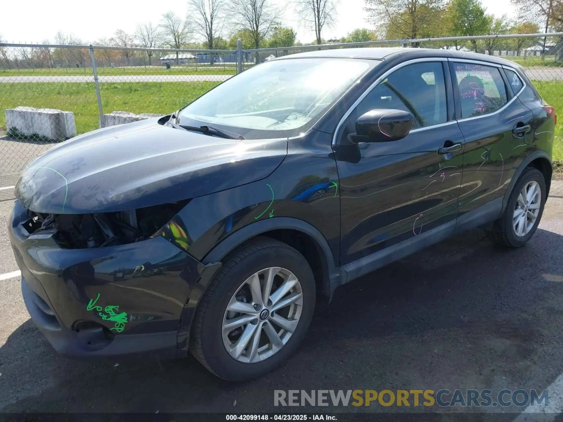 2 Photograph of a damaged car JN1BJ1CP4KW523237 NISSAN ROGUE SPORT 2019