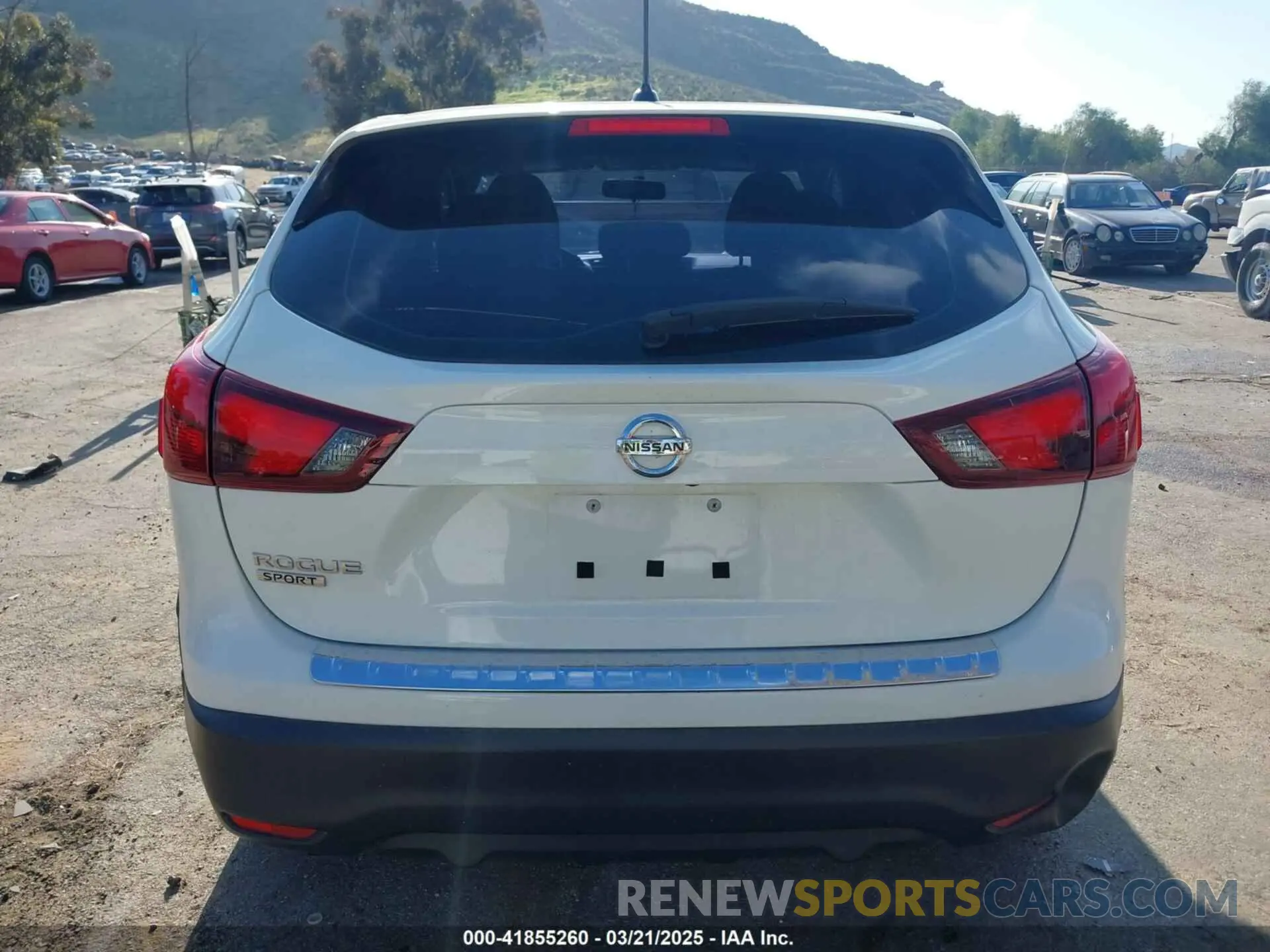 16 Photograph of a damaged car JN1BJ1CP5KW226980 NISSAN ROGUE SPORT 2019