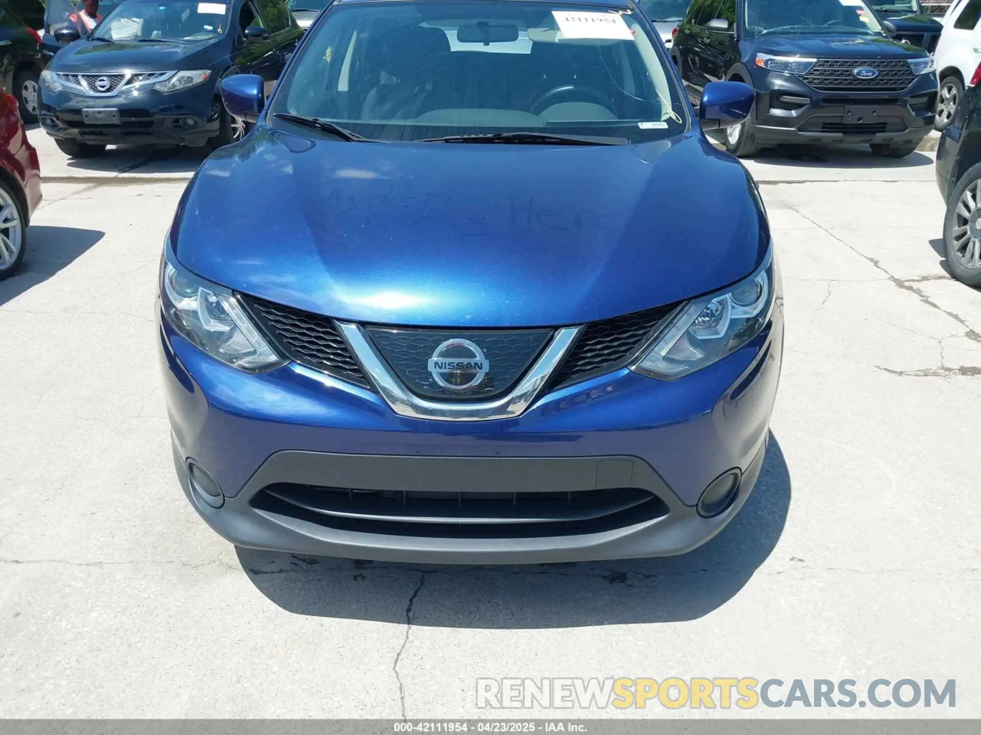 11 Photograph of a damaged car JN1BJ1CP5KW239325 NISSAN ROGUE SPORT 2019