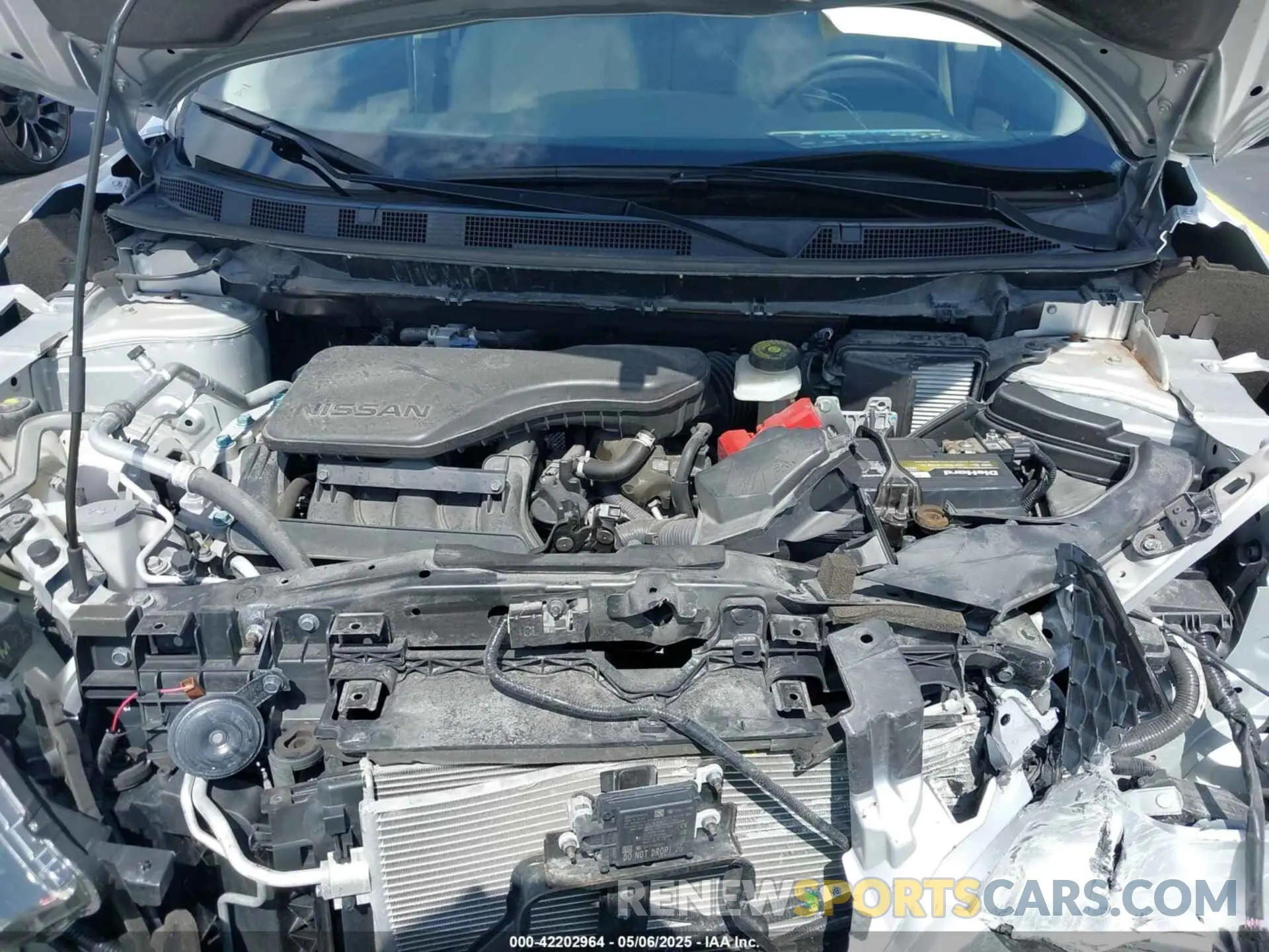 10 Photograph of a damaged car JN1BJ1CP5KW522596 NISSAN ROGUE SPORT 2019