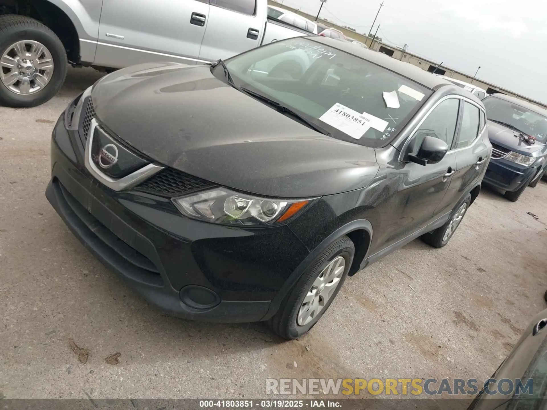 2 Photograph of a damaged car JN1BJ1CP5KW527877 NISSAN ROGUE SPORT 2019