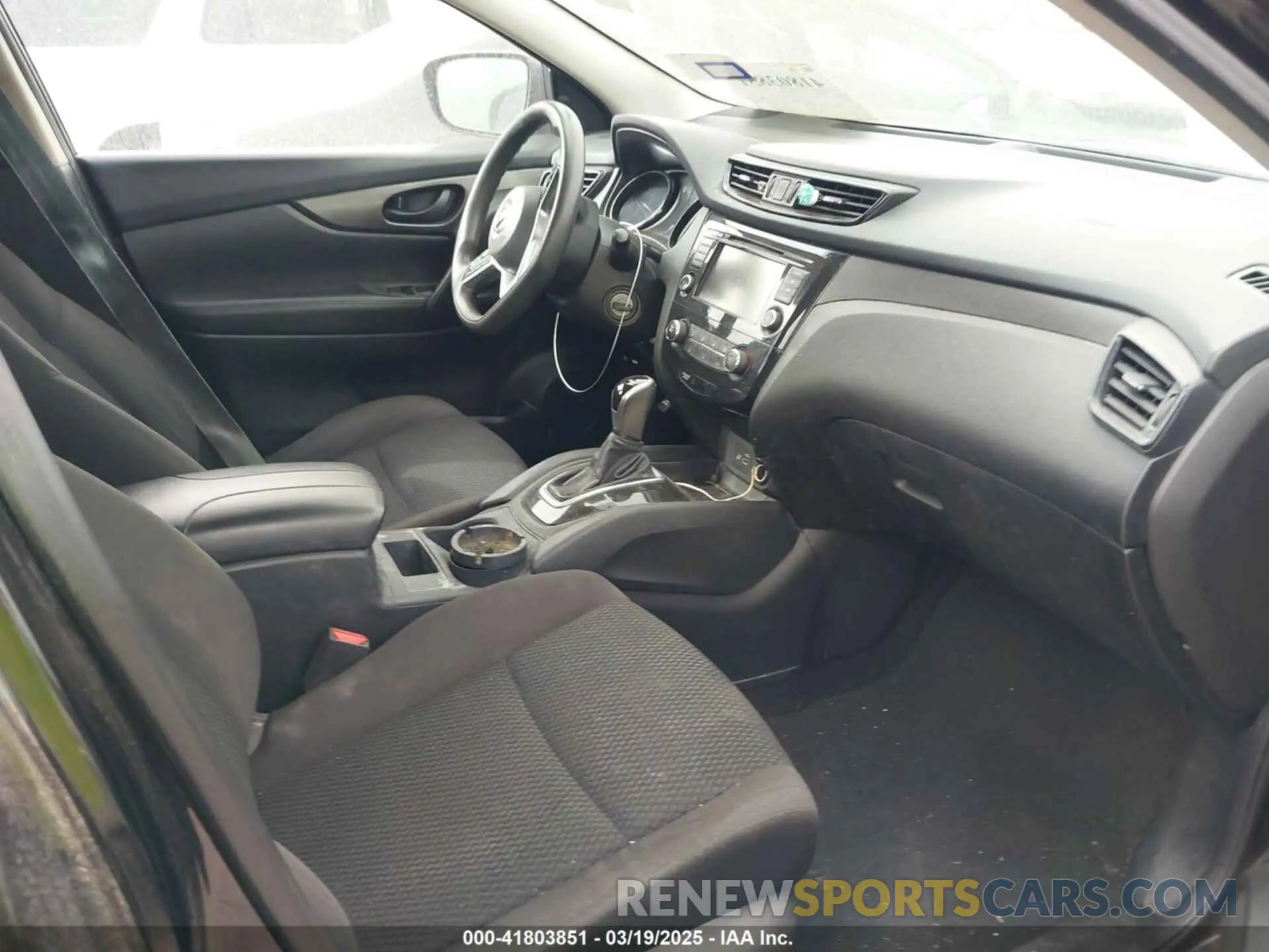 5 Photograph of a damaged car JN1BJ1CP5KW527877 NISSAN ROGUE SPORT 2019