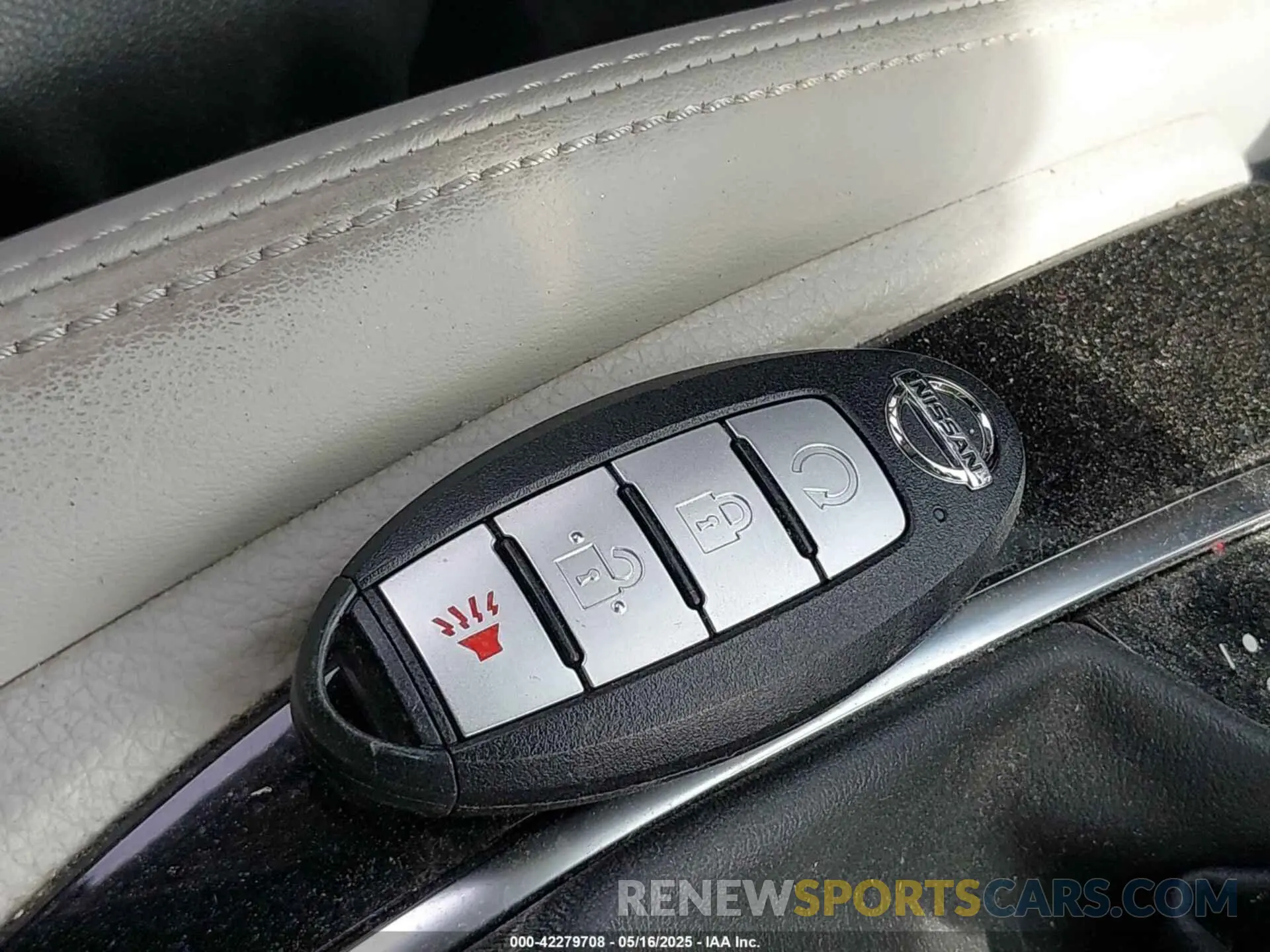11 Photograph of a damaged car JN1BJ1CP5KW528298 NISSAN ROGUE SPORT 2019