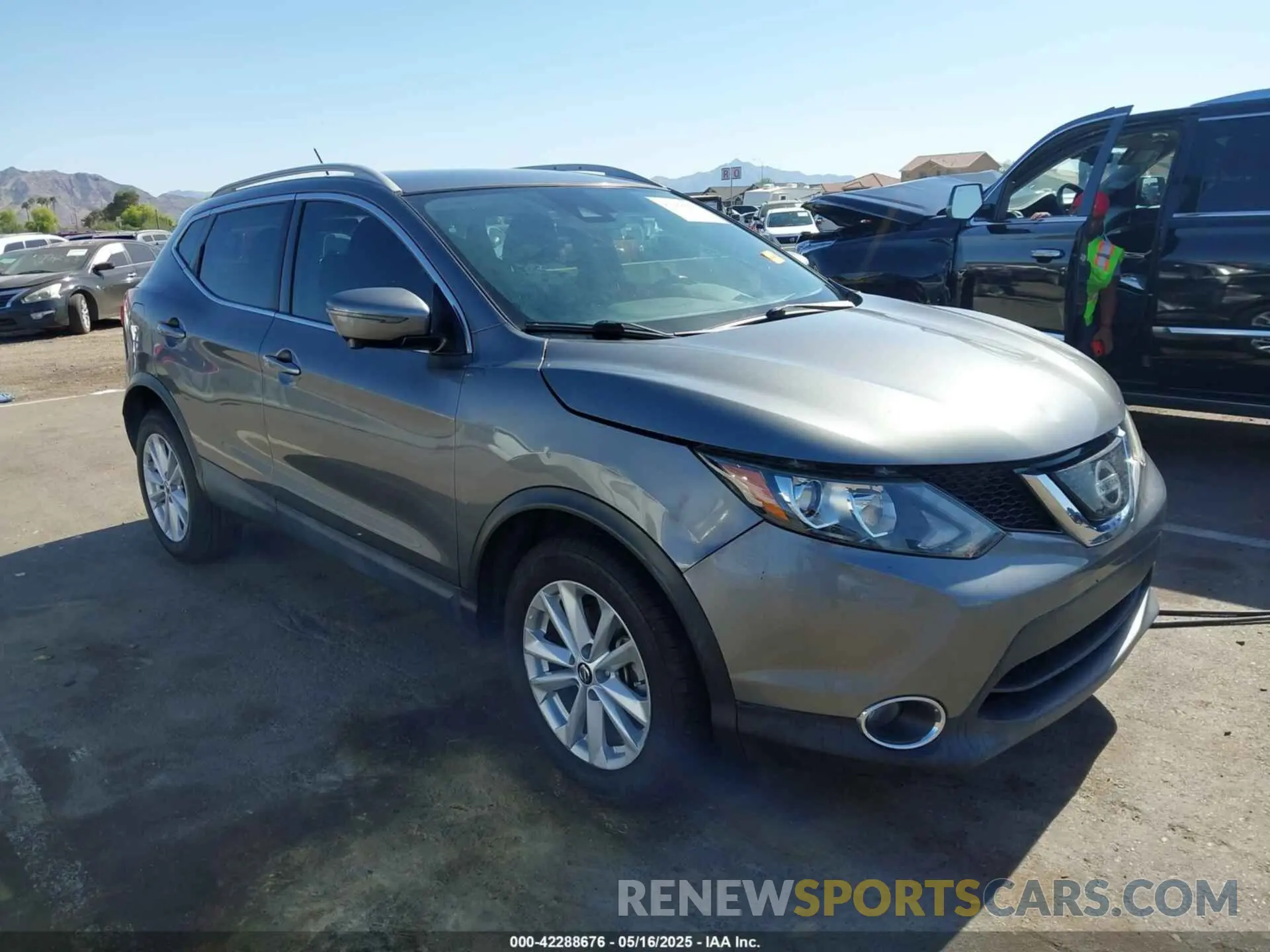 1 Photograph of a damaged car JN1BJ1CP6KW214496 NISSAN ROGUE SPORT 2019