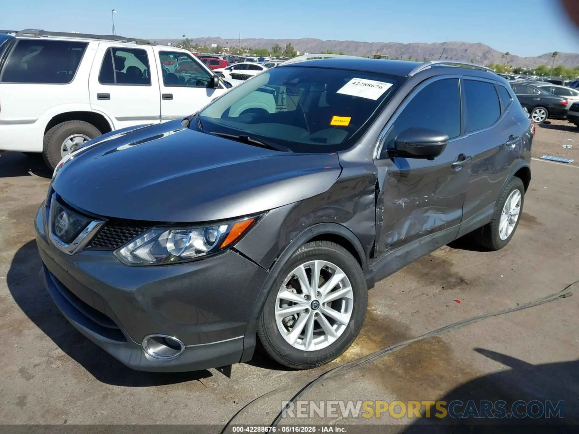 2 Photograph of a damaged car JN1BJ1CP6KW214496 NISSAN ROGUE SPORT 2019