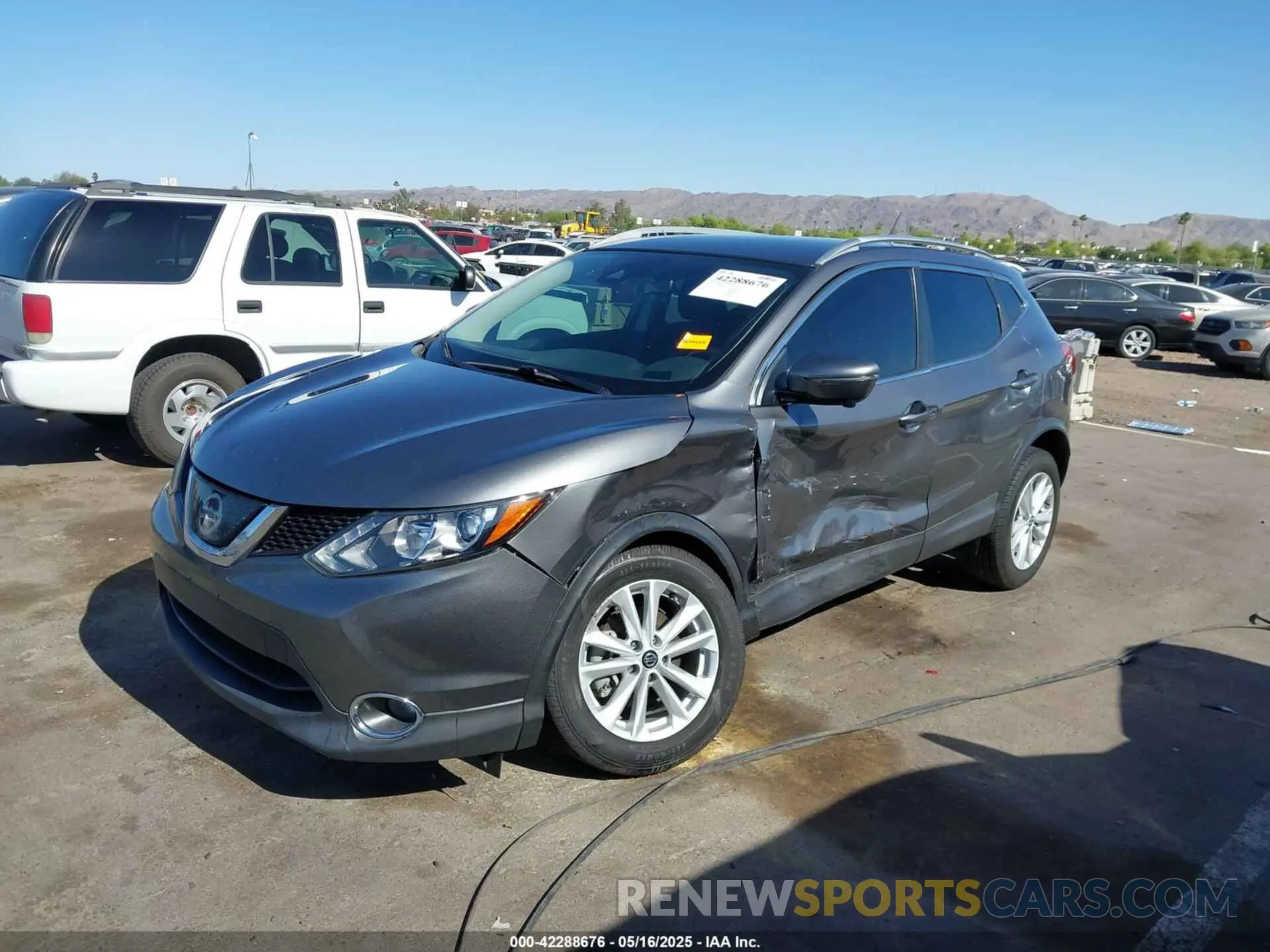 6 Photograph of a damaged car JN1BJ1CP6KW214496 NISSAN ROGUE SPORT 2019