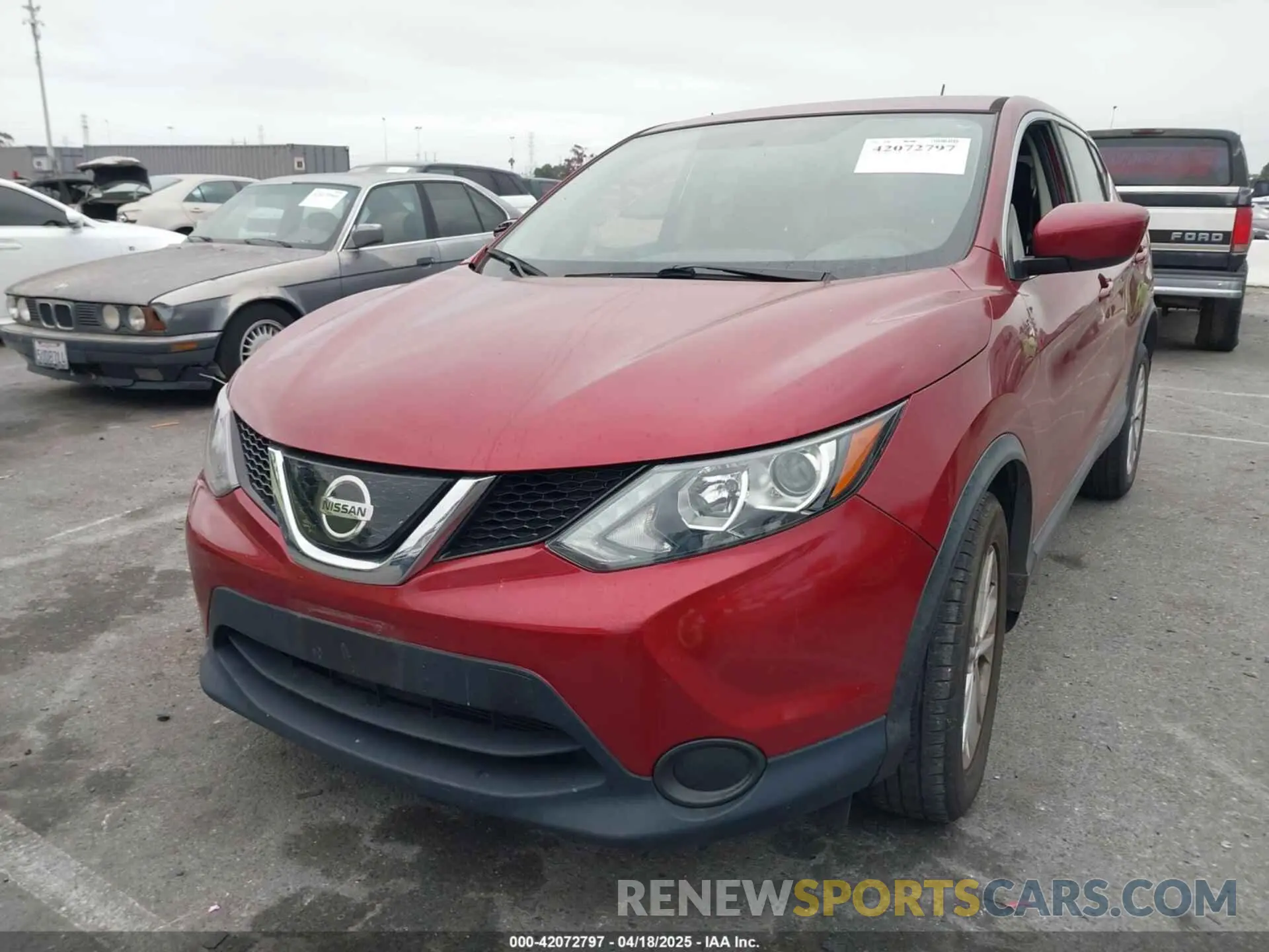 2 Photograph of a damaged car JN1BJ1CP6KW218824 NISSAN ROGUE SPORT 2019