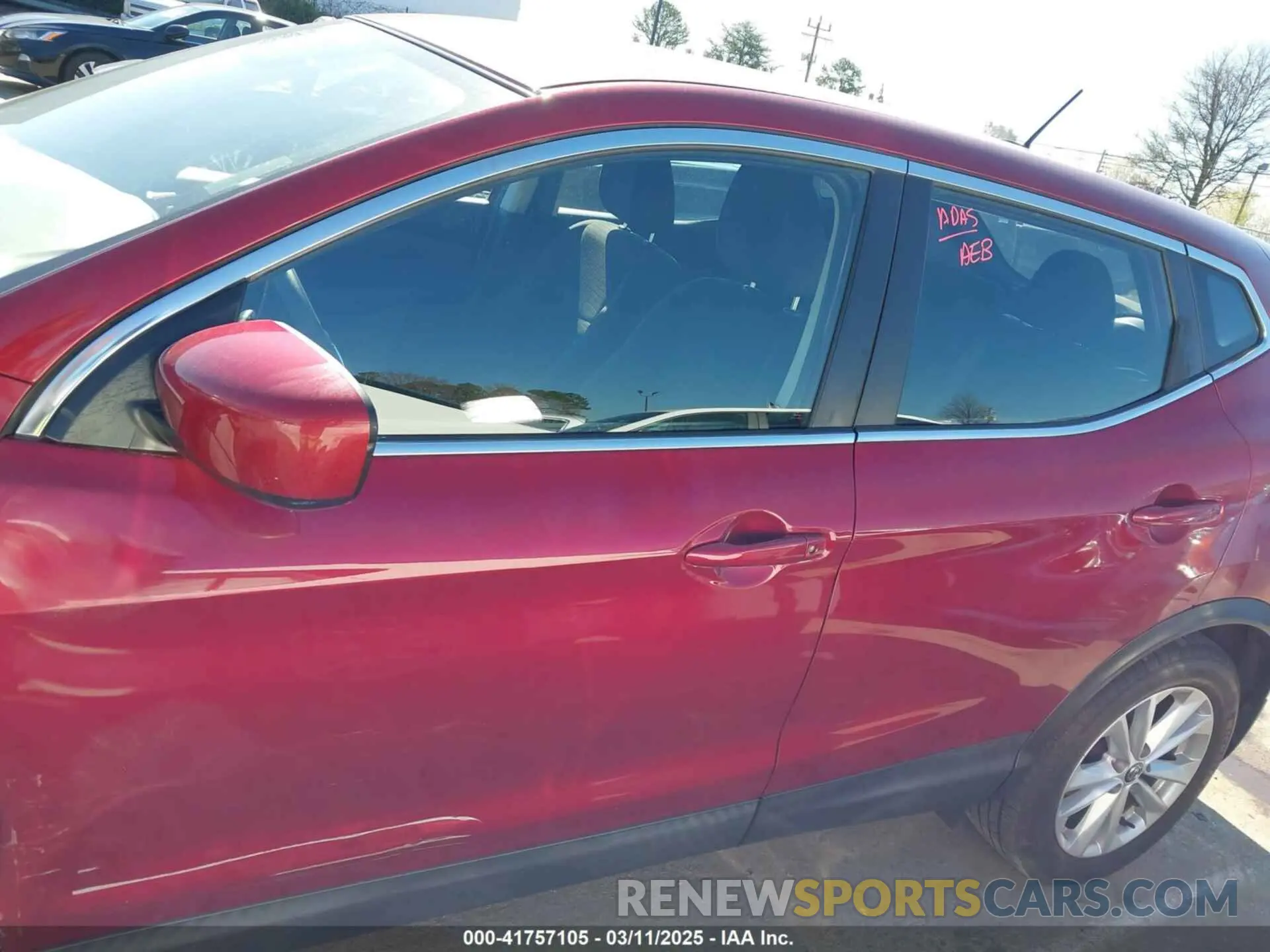 14 Photograph of a damaged car JN1BJ1CP6KW219973 NISSAN ROGUE SPORT 2019