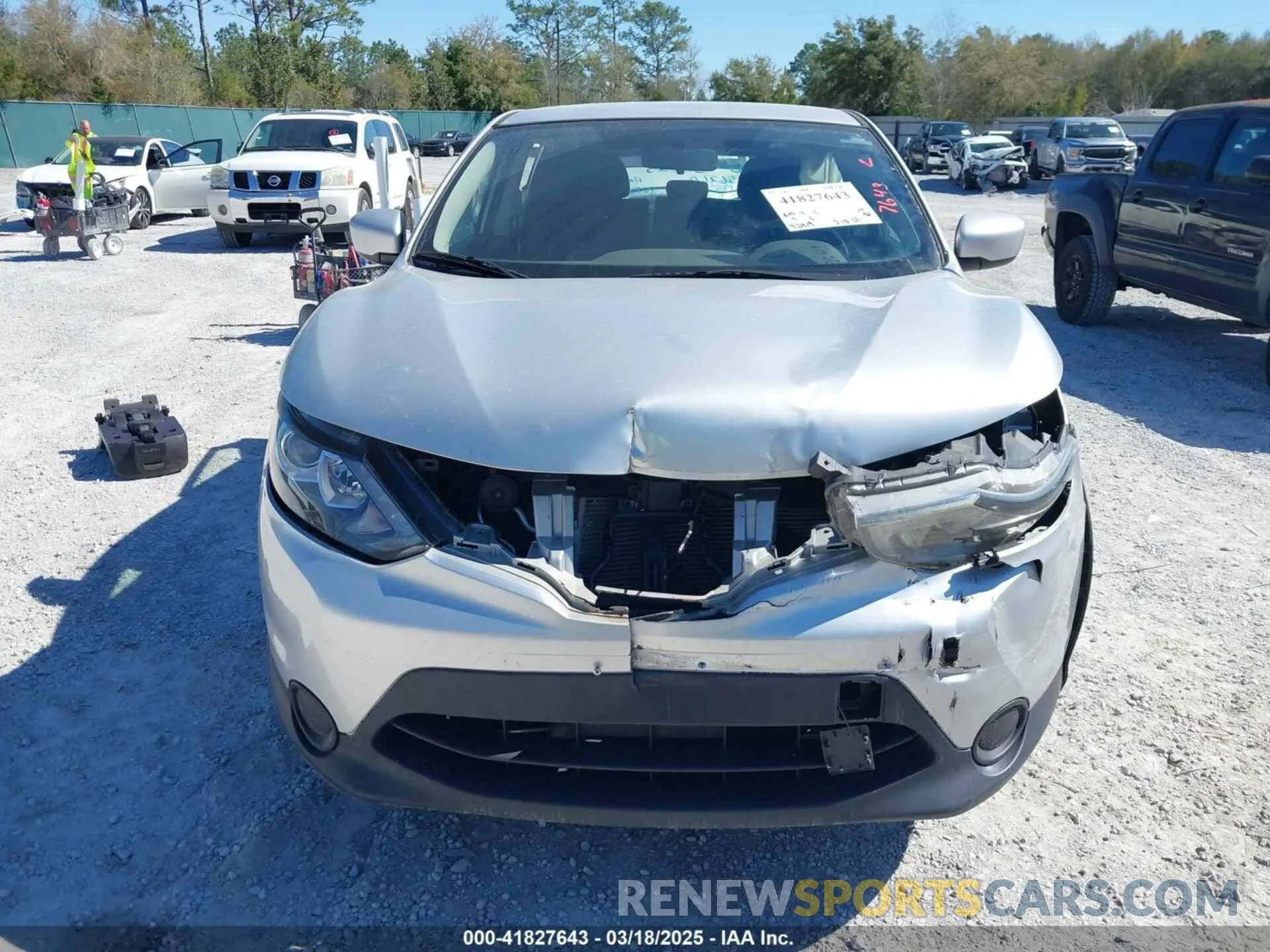 13 Photograph of a damaged car JN1BJ1CP6KW525927 NISSAN ROGUE SPORT 2019