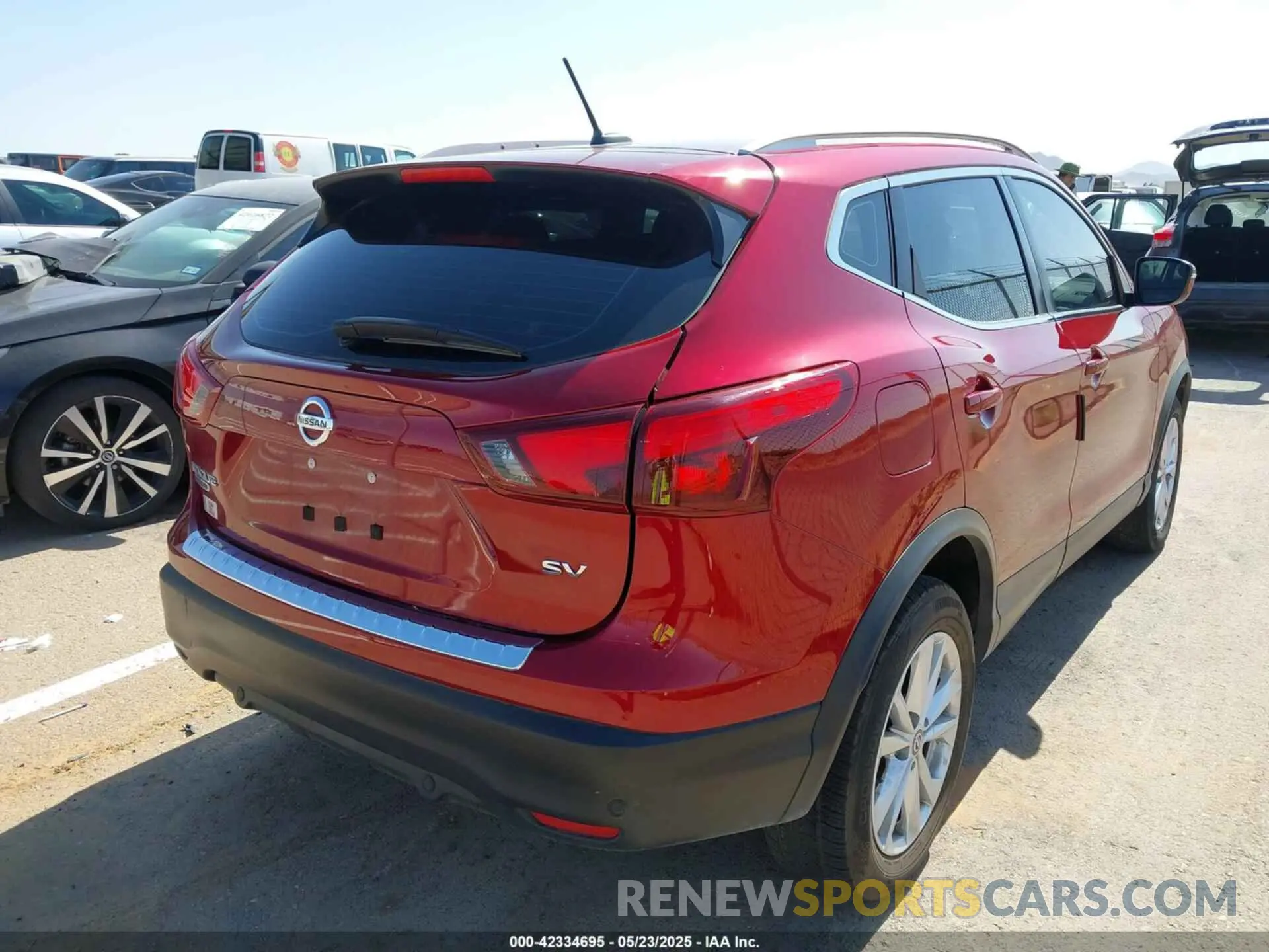 4 Photograph of a damaged car JN1BJ1CP7KW224499 NISSAN ROGUE SPORT 2019