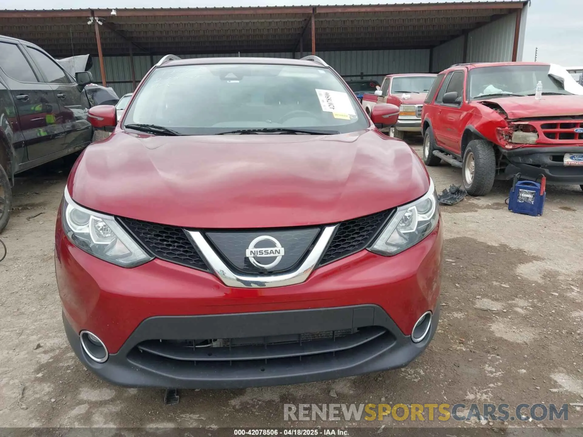 13 Photograph of a damaged car JN1BJ1CP7KW227192 NISSAN ROGUE SPORT 2019