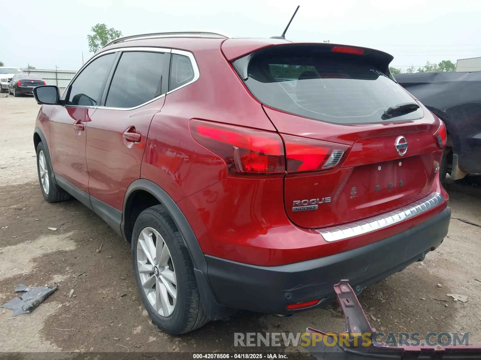 3 Photograph of a damaged car JN1BJ1CP7KW227192 NISSAN ROGUE SPORT 2019