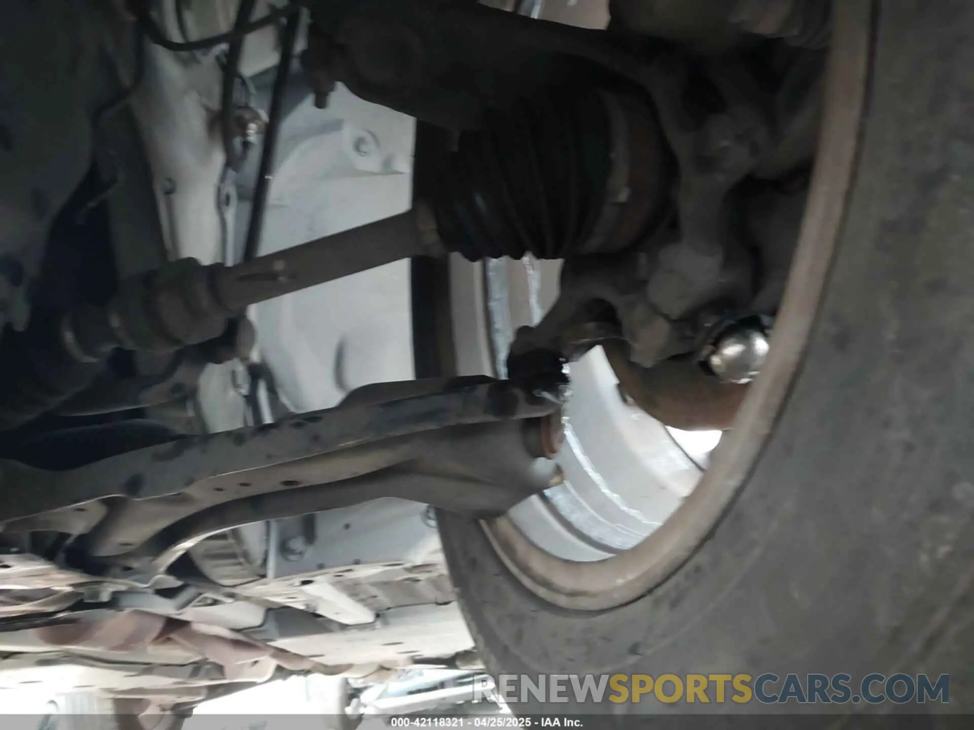 17 Photograph of a damaged car JN1BJ1CP7KW229489 NISSAN ROGUE SPORT 2019