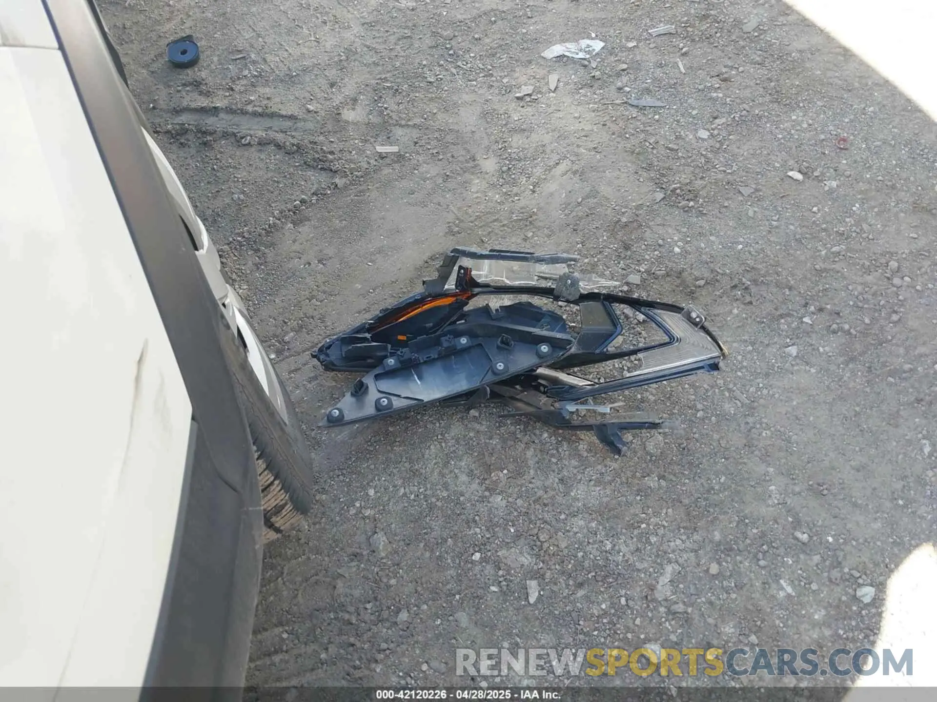 12 Photograph of a damaged car JN1BJ1CP7KW236426 NISSAN ROGUE SPORT 2019