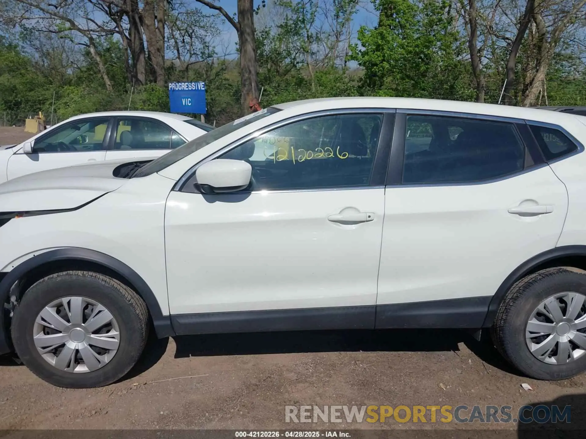 15 Photograph of a damaged car JN1BJ1CP7KW236426 NISSAN ROGUE SPORT 2019