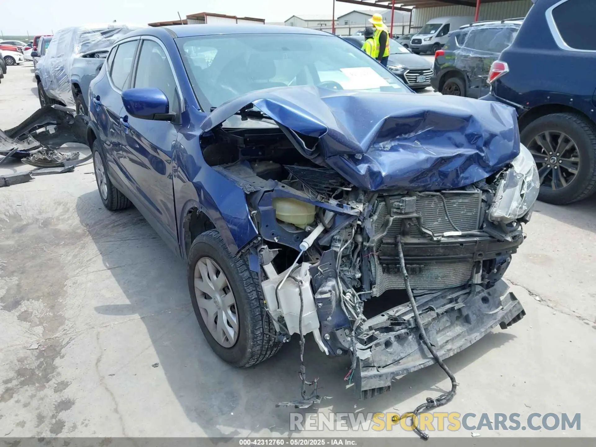 1 Photograph of a damaged car JN1BJ1CP7KW236524 NISSAN ROGUE SPORT 2019