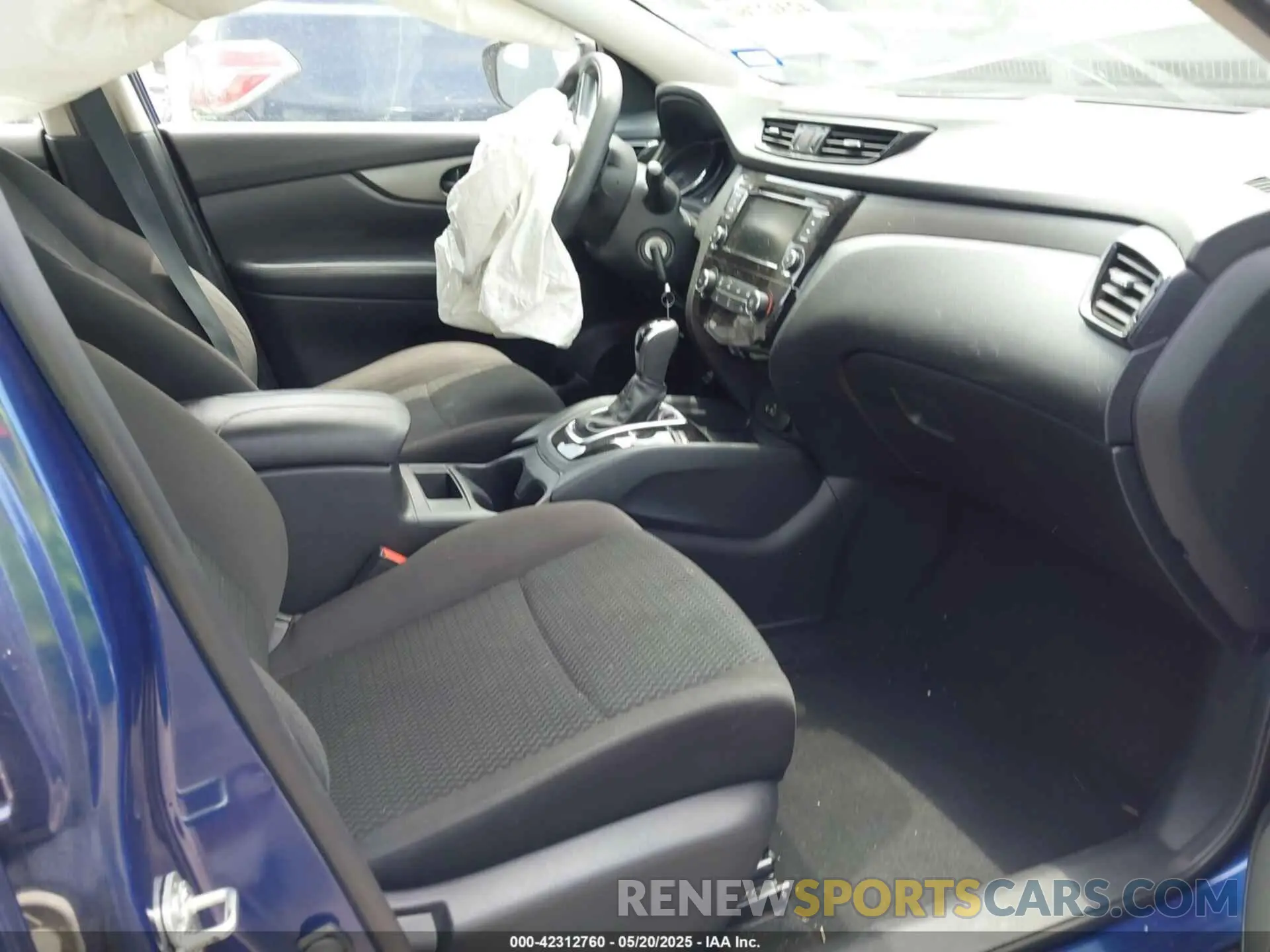 5 Photograph of a damaged car JN1BJ1CP7KW236524 NISSAN ROGUE SPORT 2019