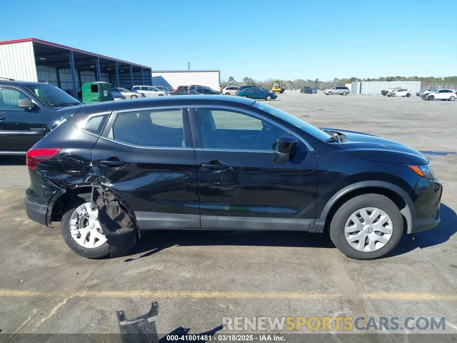 13 Photograph of a damaged car JN1BJ1CP7KW239326 NISSAN ROGUE SPORT 2019