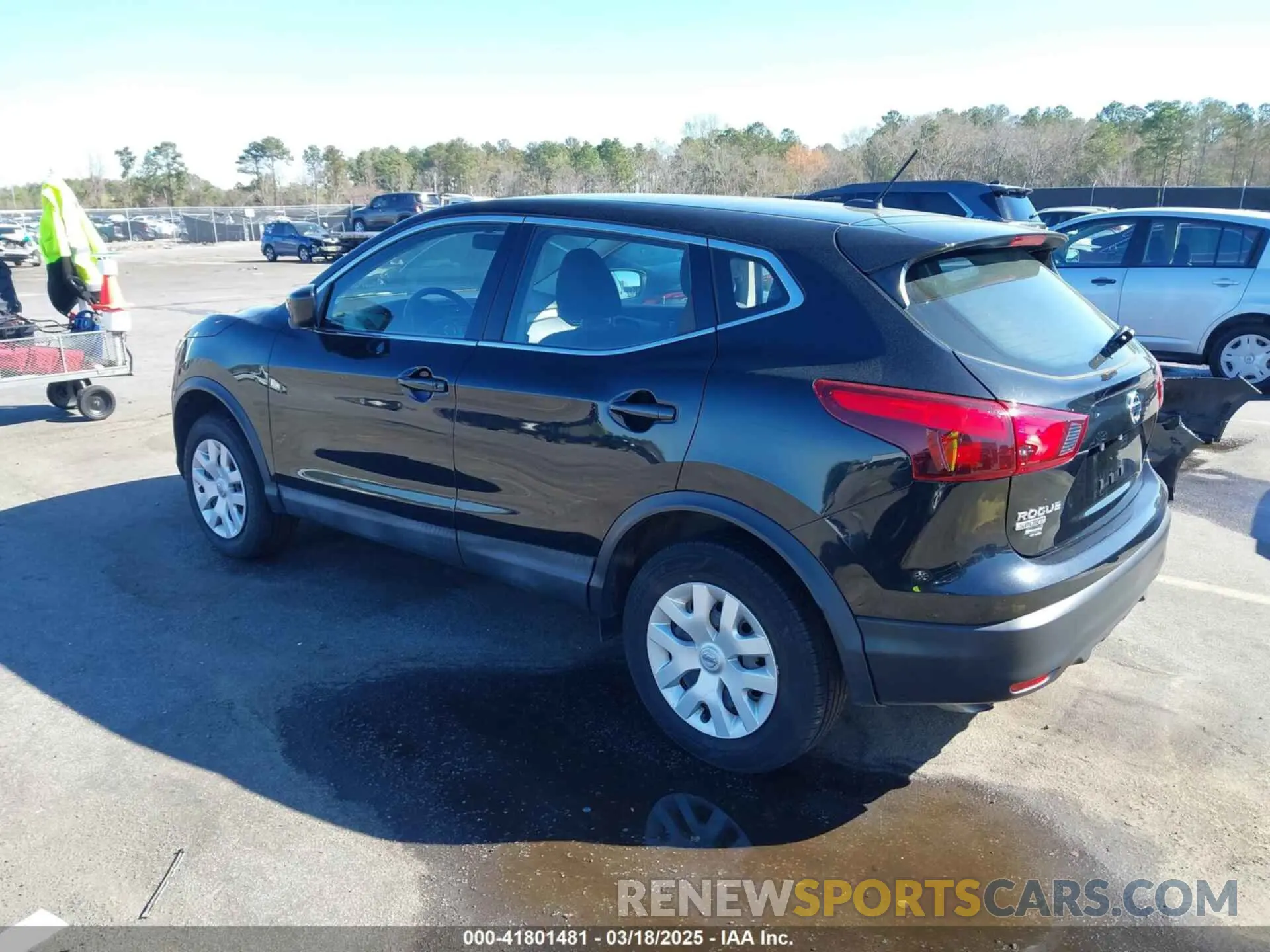 3 Photograph of a damaged car JN1BJ1CP7KW239326 NISSAN ROGUE SPORT 2019