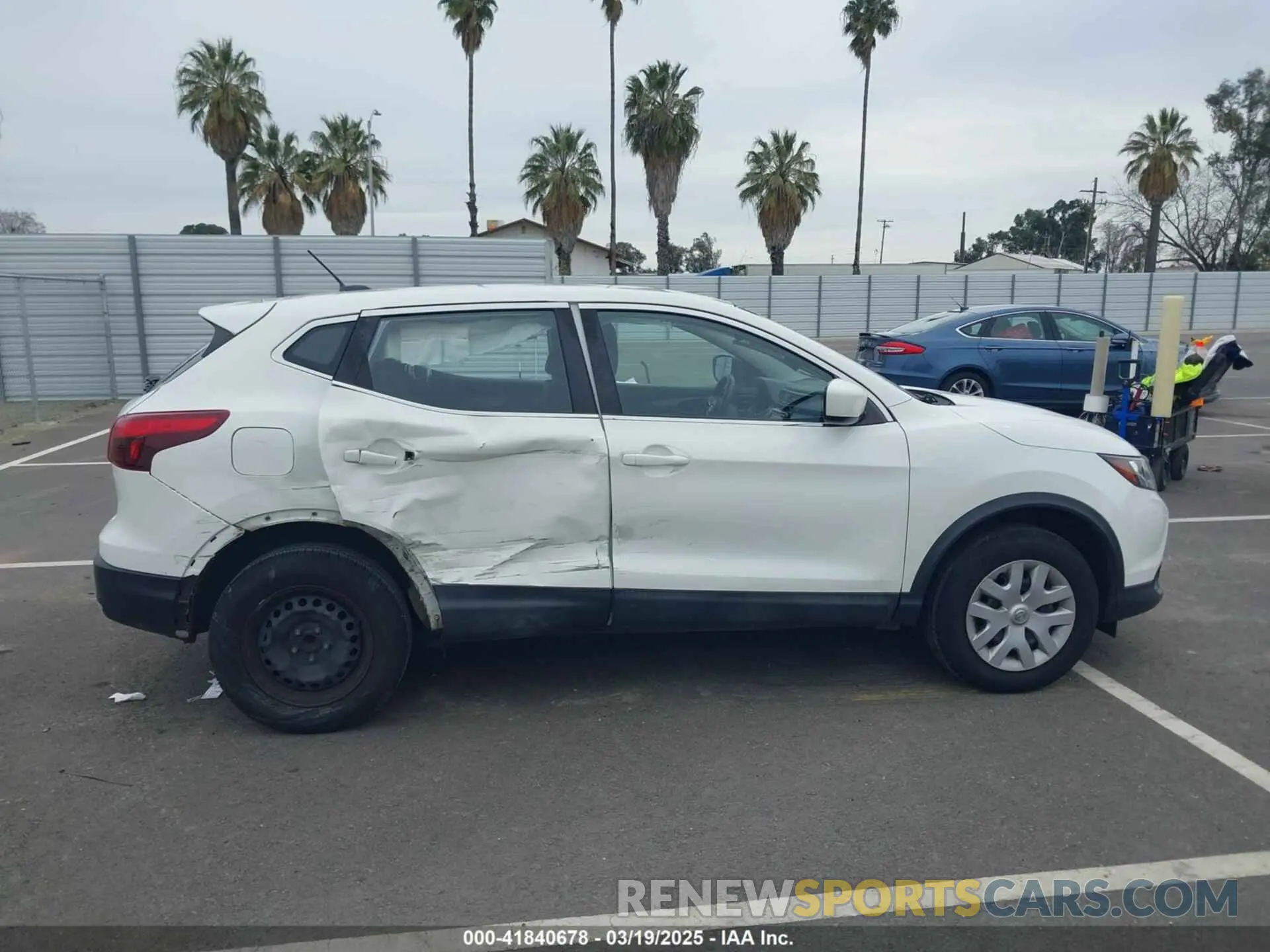 13 Photograph of a damaged car JN1BJ1CP7KW239410 NISSAN ROGUE SPORT 2019
