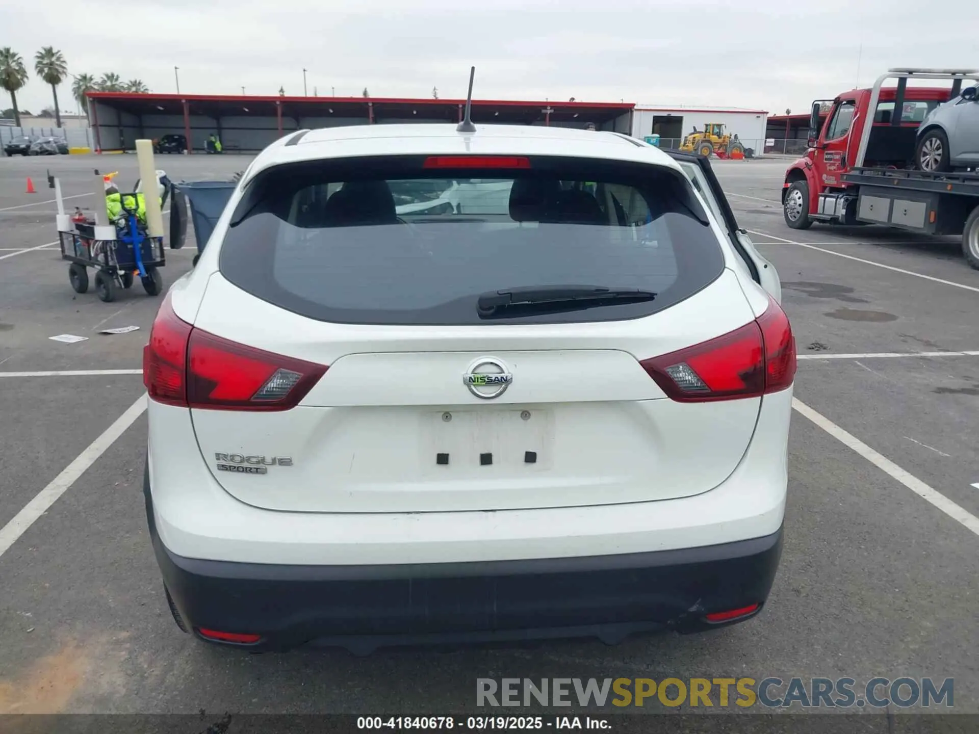 16 Photograph of a damaged car JN1BJ1CP7KW239410 NISSAN ROGUE SPORT 2019