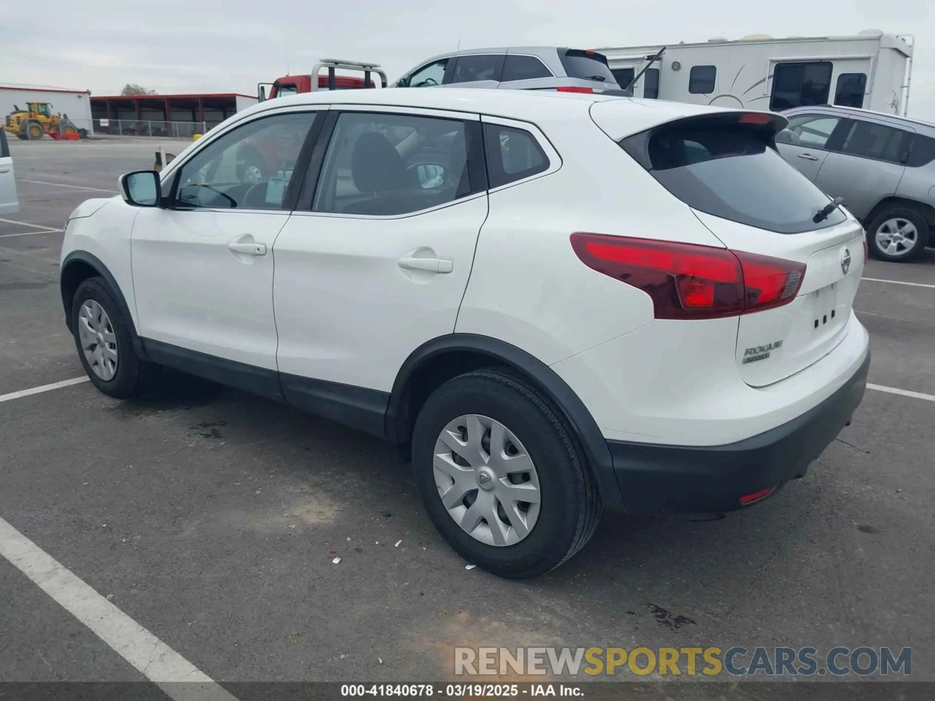 3 Photograph of a damaged car JN1BJ1CP7KW239410 NISSAN ROGUE SPORT 2019