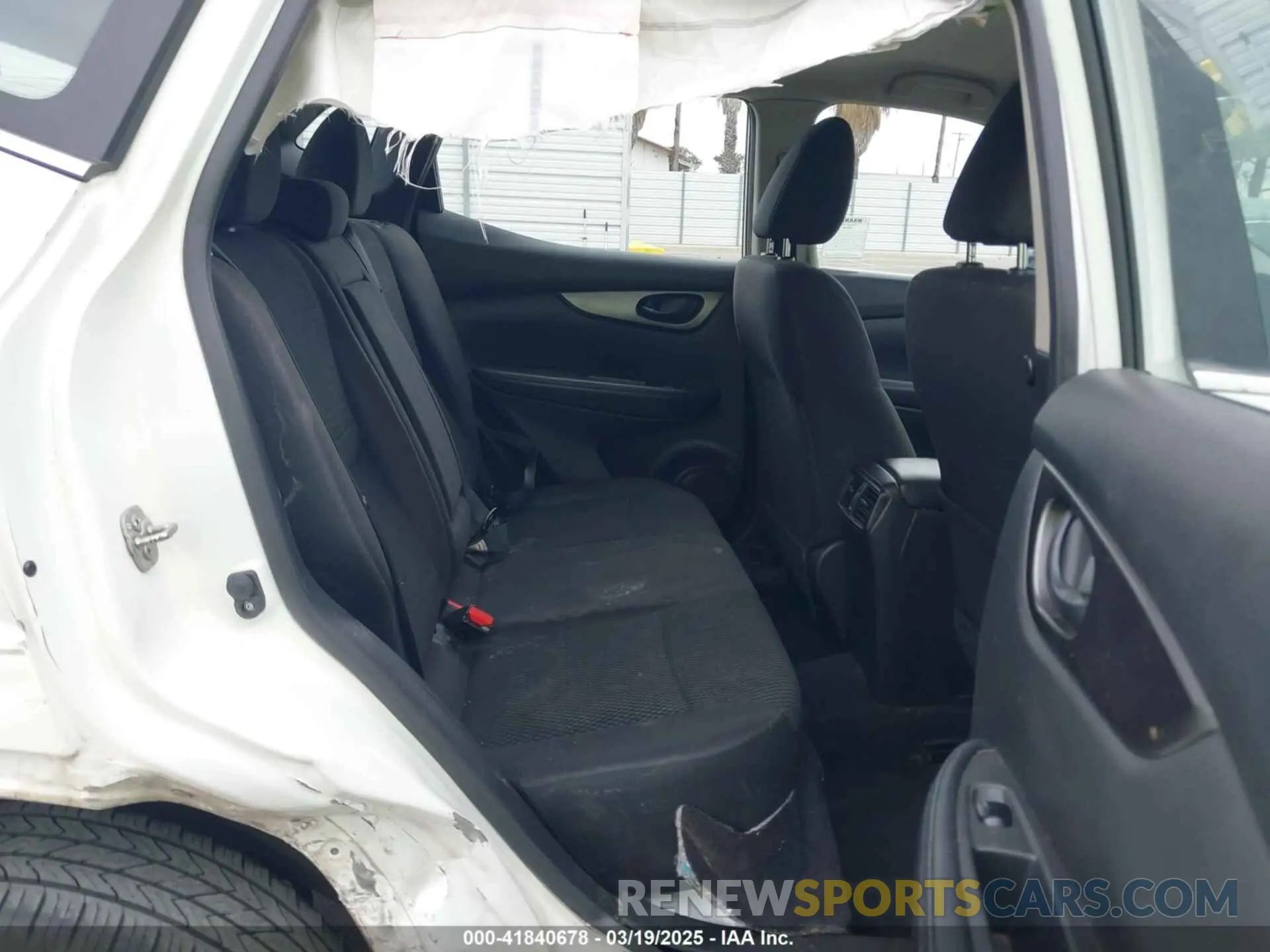 8 Photograph of a damaged car JN1BJ1CP7KW239410 NISSAN ROGUE SPORT 2019