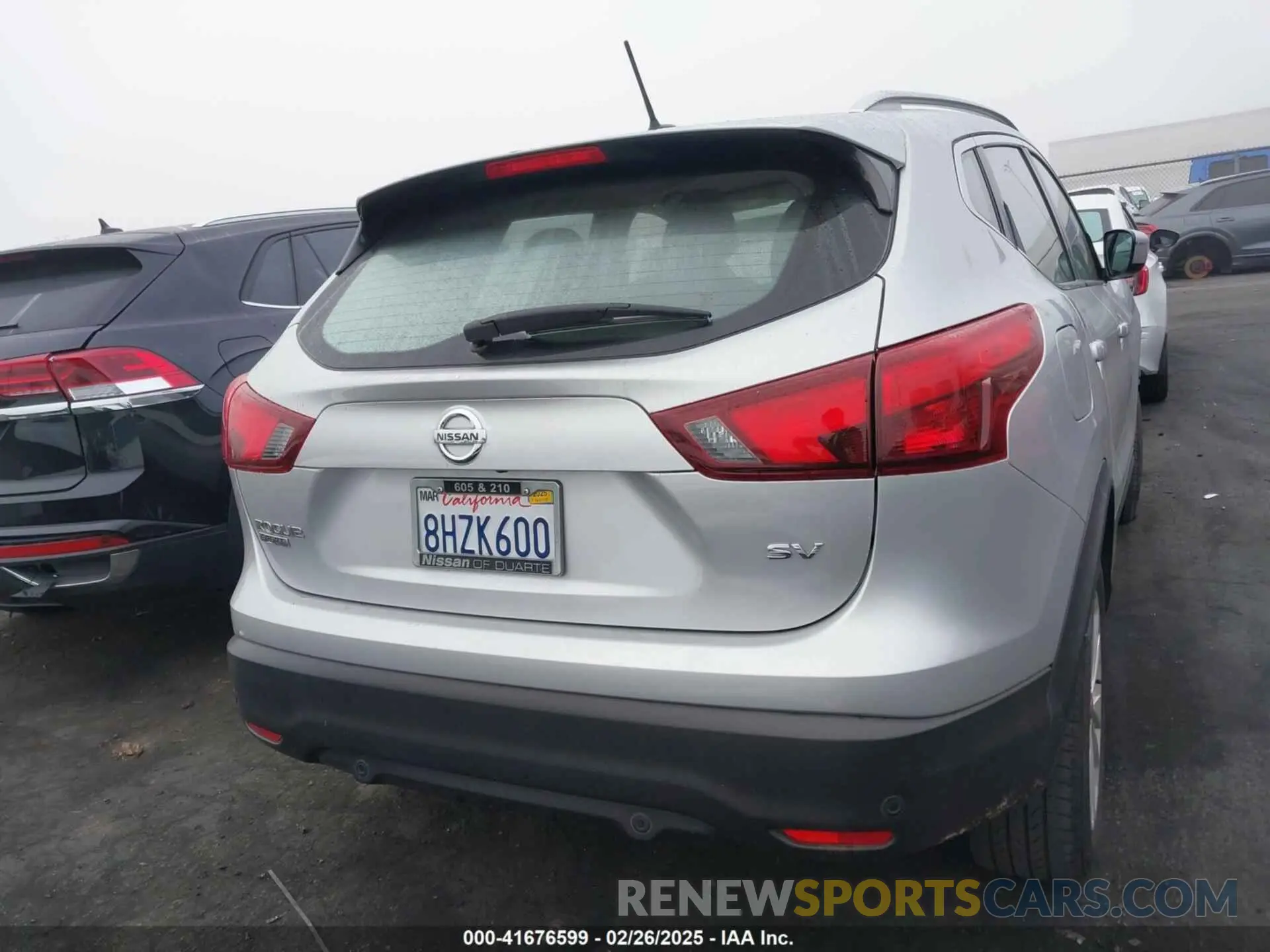 15 Photograph of a damaged car JN1BJ1CP8KW215701 NISSAN ROGUE SPORT 2019