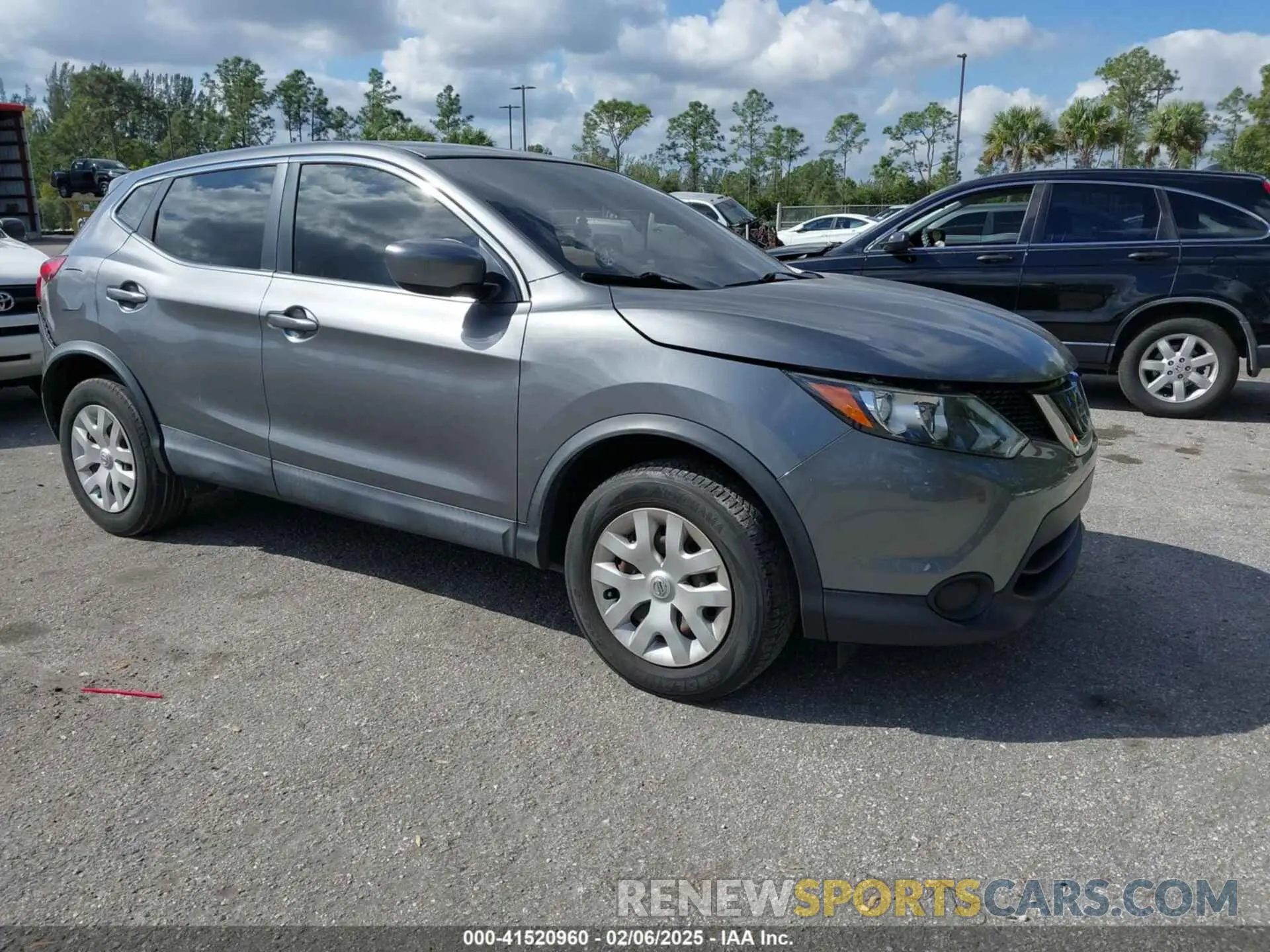 1 Photograph of a damaged car JN1BJ1CP8KW217691 NISSAN ROGUE SPORT 2019