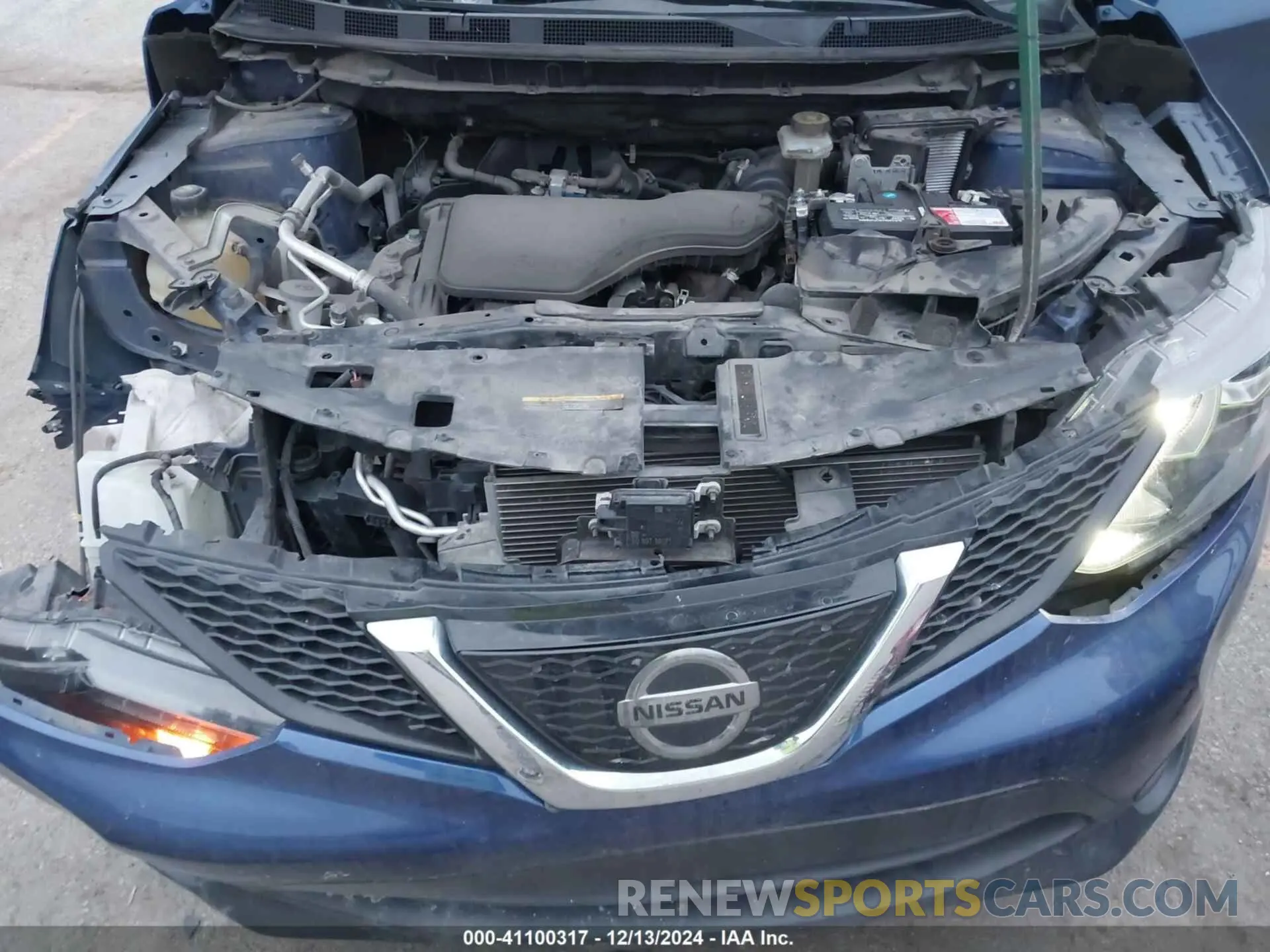 10 Photograph of a damaged car JN1BJ1CP8KW221711 NISSAN ROGUE SPORT 2019