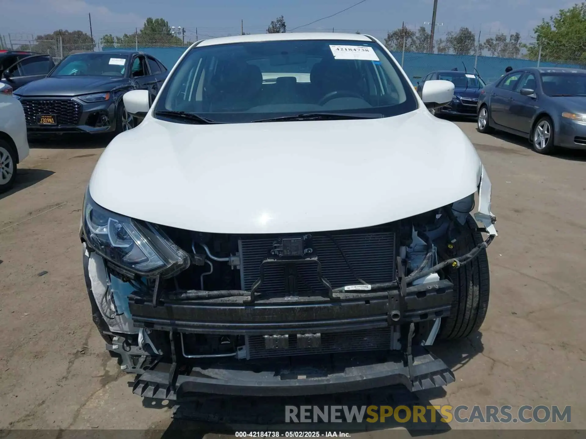 13 Photograph of a damaged car JN1BJ1CP8KW222406 NISSAN ROGUE SPORT 2019