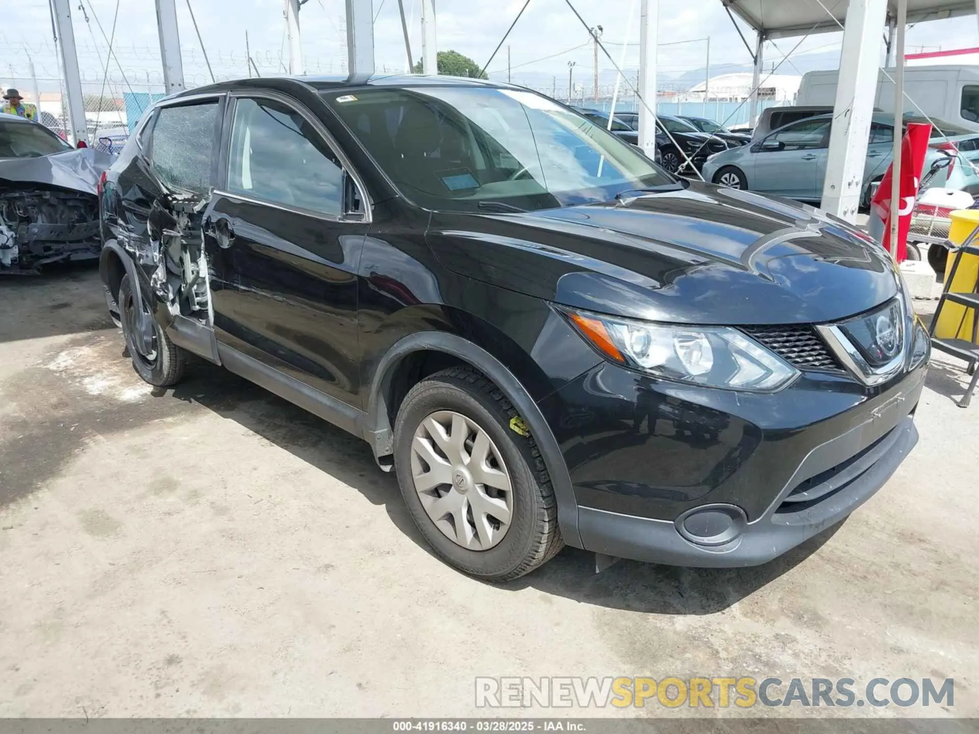 1 Photograph of a damaged car JN1BJ1CP8KW227072 NISSAN ROGUE SPORT 2019
