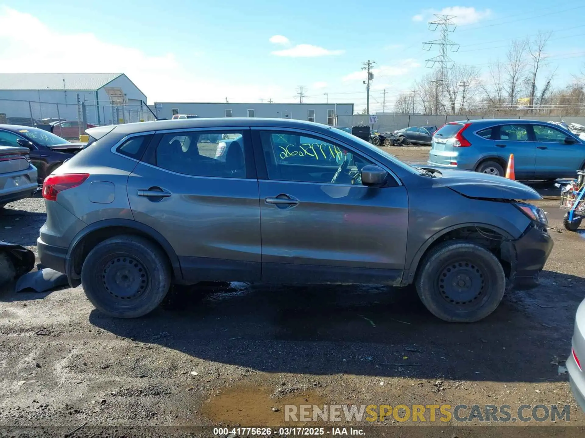 13 Photograph of a damaged car JN1BJ1CP8KW231932 NISSAN ROGUE SPORT 2019