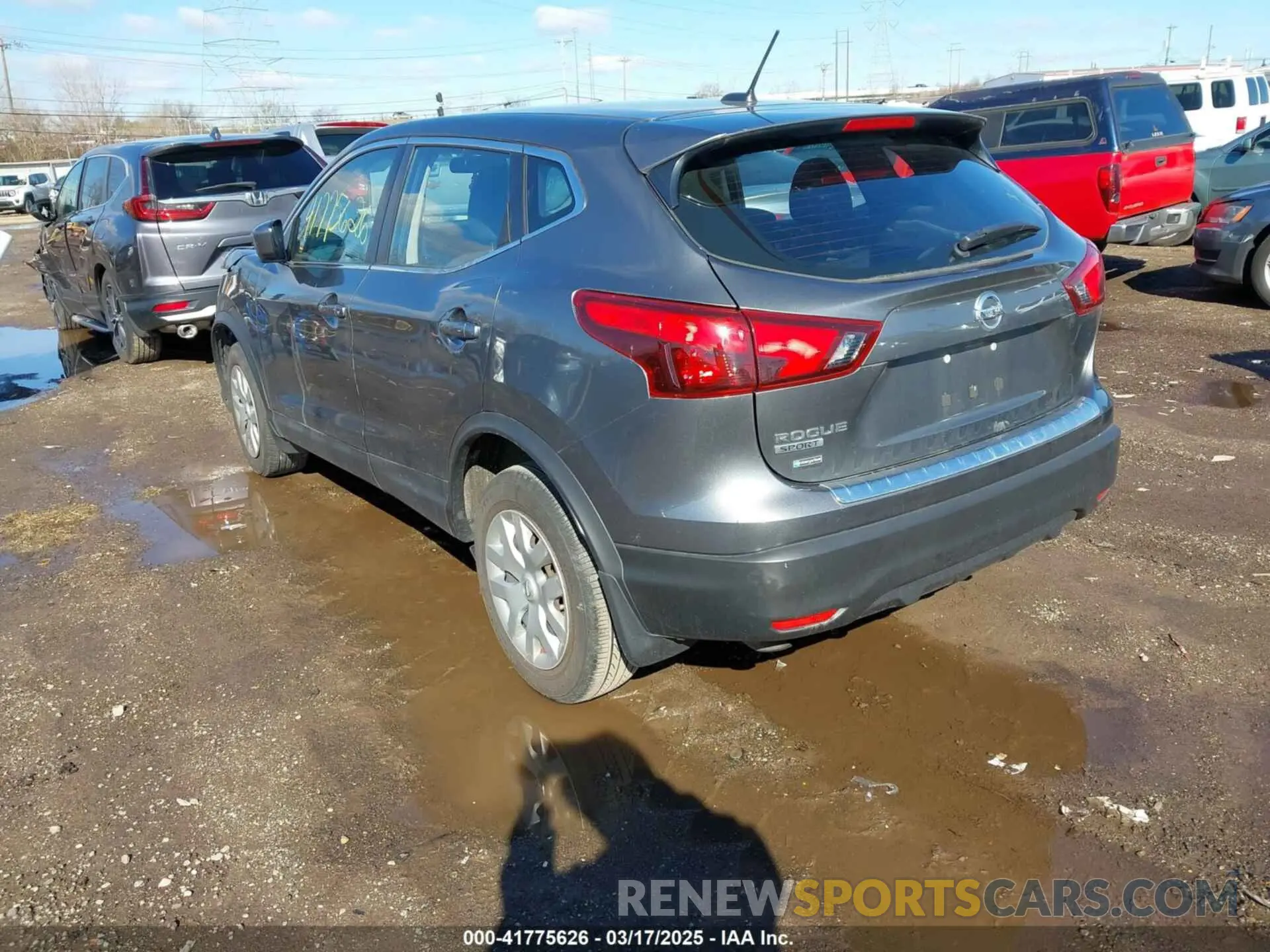 3 Photograph of a damaged car JN1BJ1CP8KW231932 NISSAN ROGUE SPORT 2019