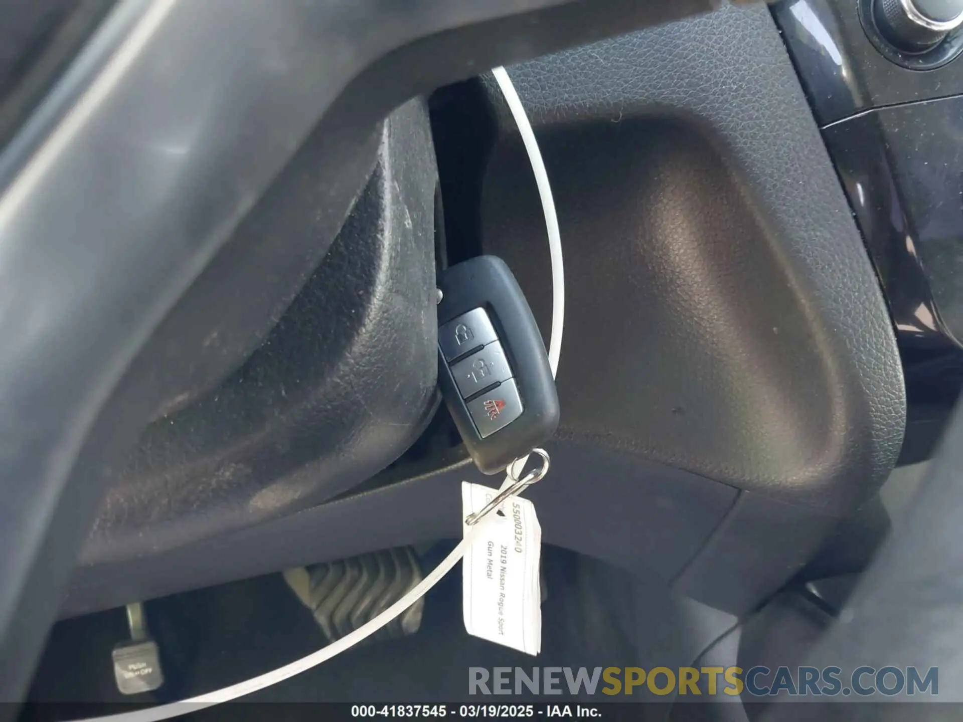11 Photograph of a damaged car JN1BJ1CP8KW521247 NISSAN ROGUE SPORT 2019