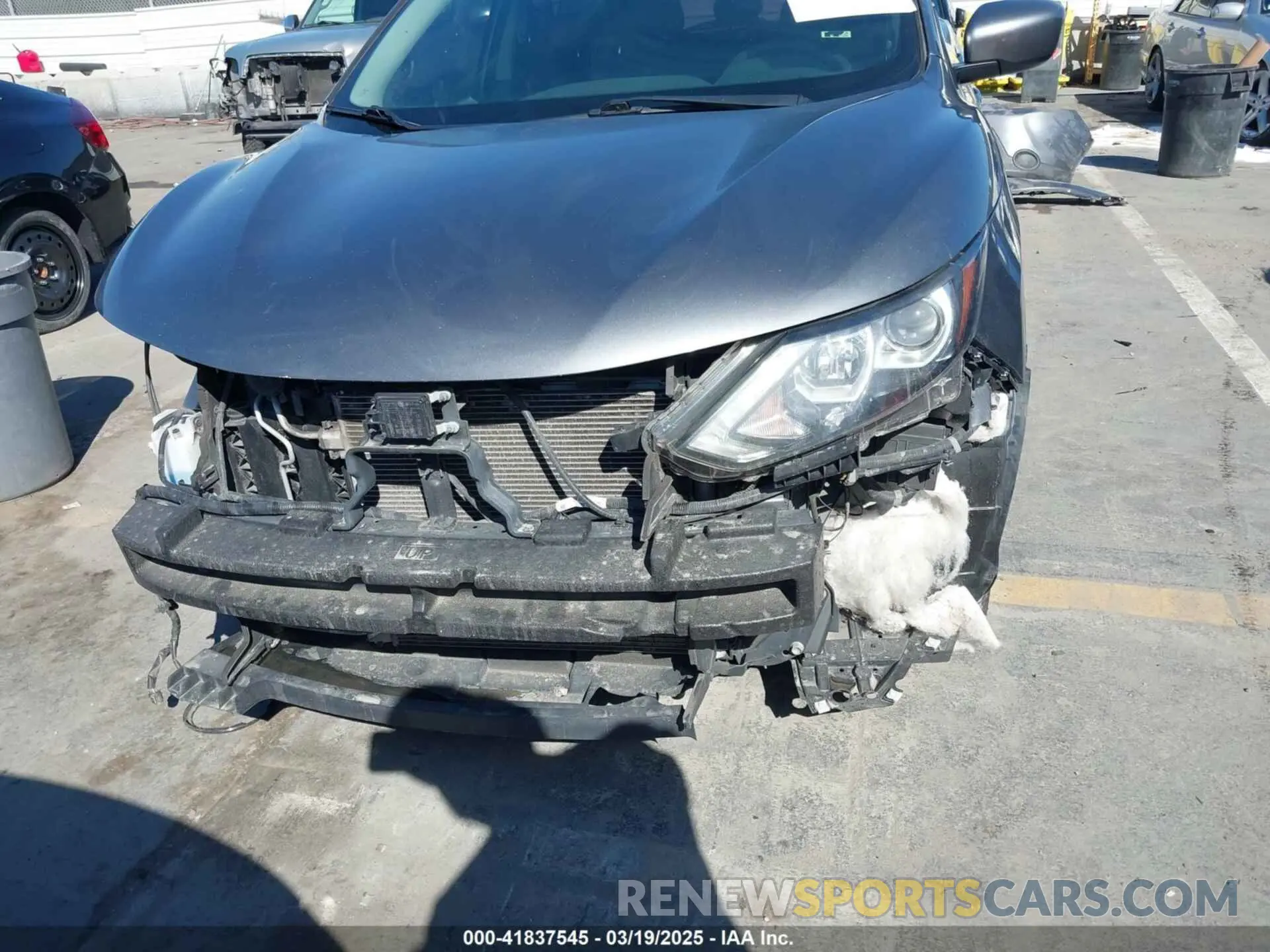 13 Photograph of a damaged car JN1BJ1CP8KW521247 NISSAN ROGUE SPORT 2019