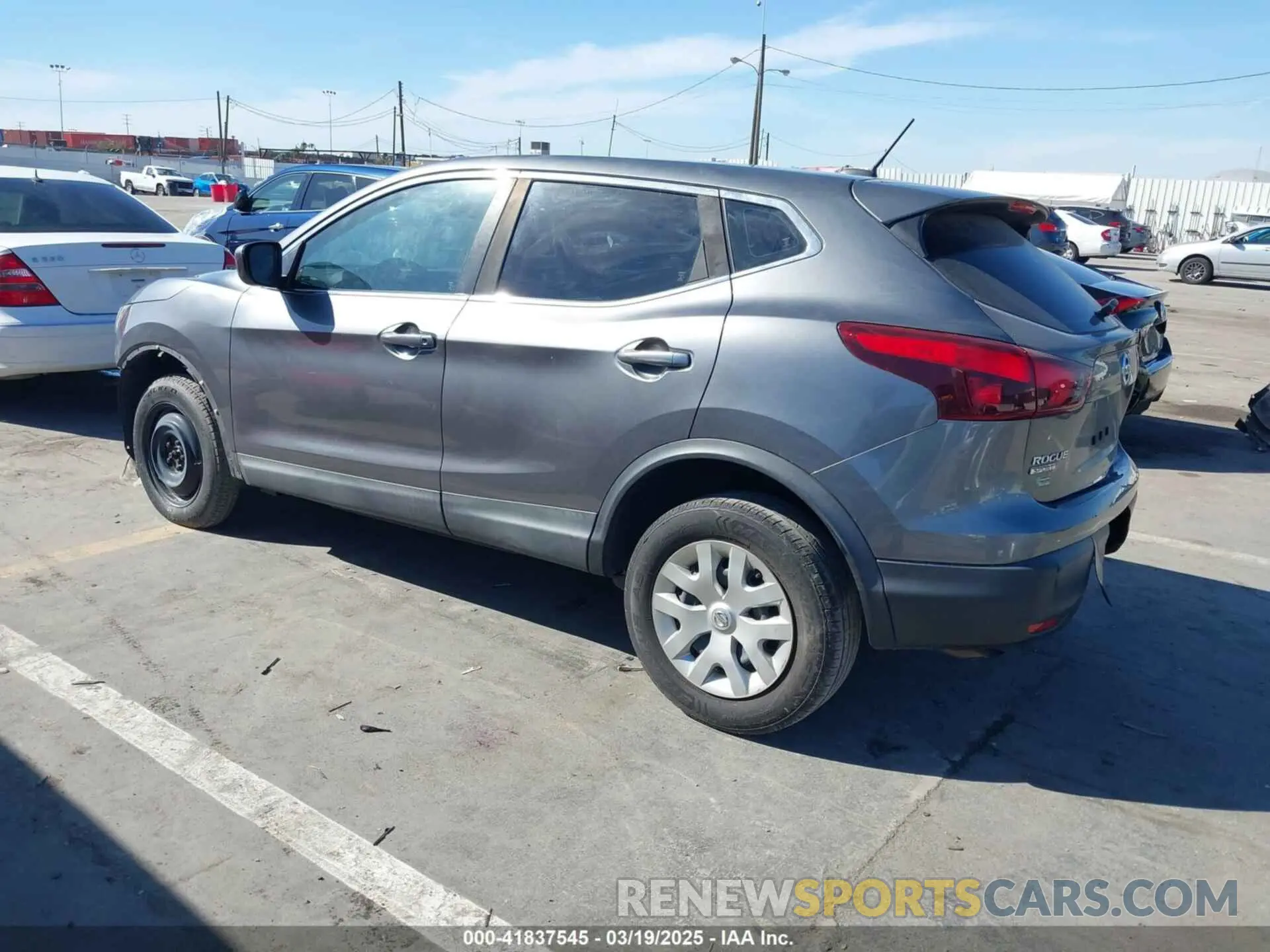 3 Photograph of a damaged car JN1BJ1CP8KW521247 NISSAN ROGUE SPORT 2019