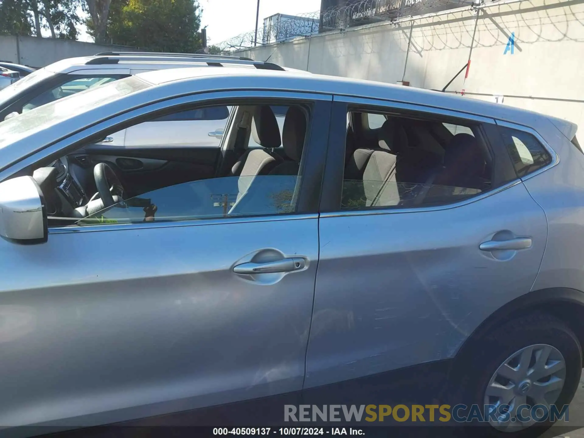 14 Photograph of a damaged car JN1BJ1CP9KW216226 NISSAN ROGUE SPORT 2019
