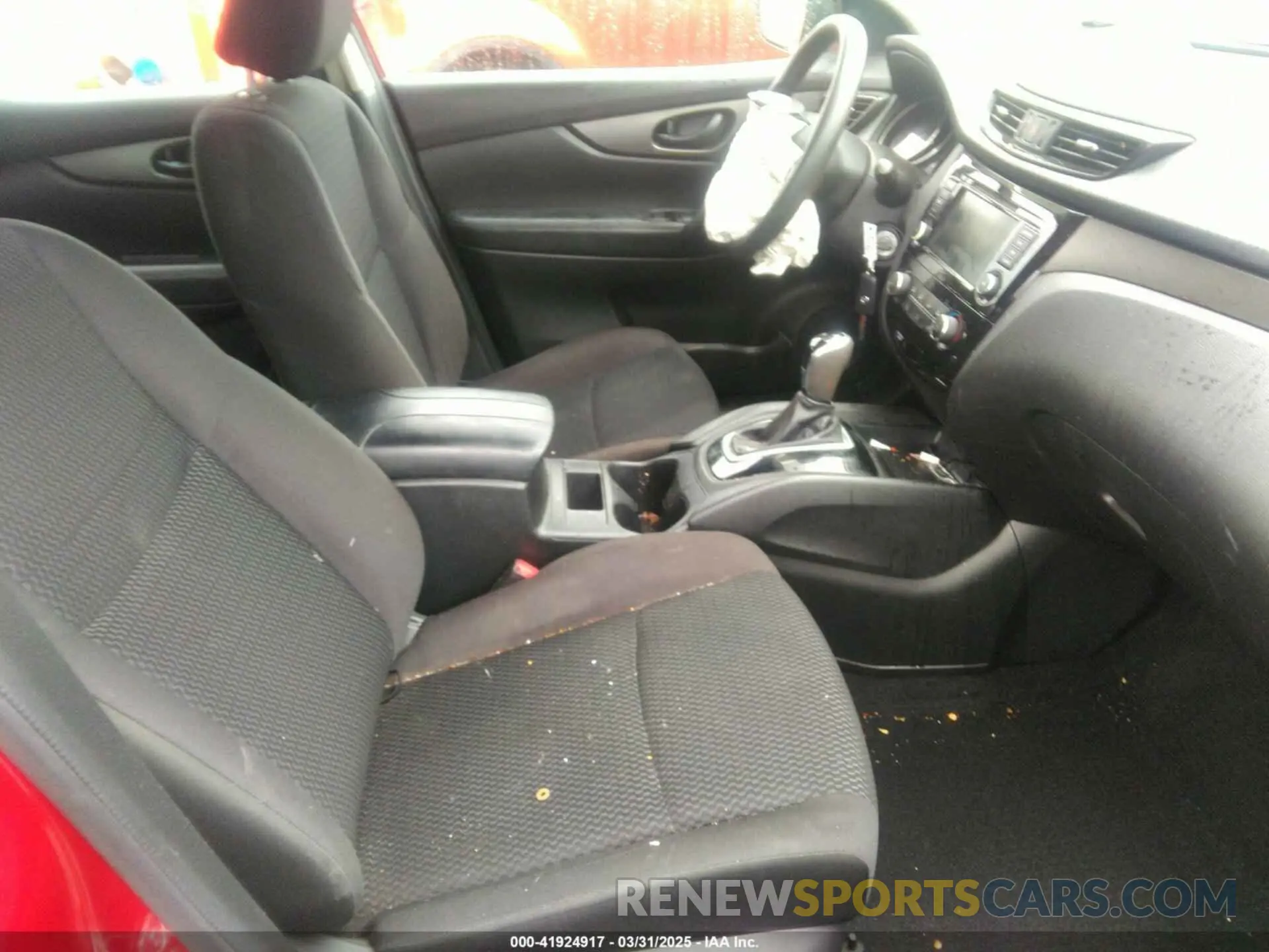 5 Photograph of a damaged car JN1BJ1CP9KW220583 NISSAN ROGUE SPORT 2019