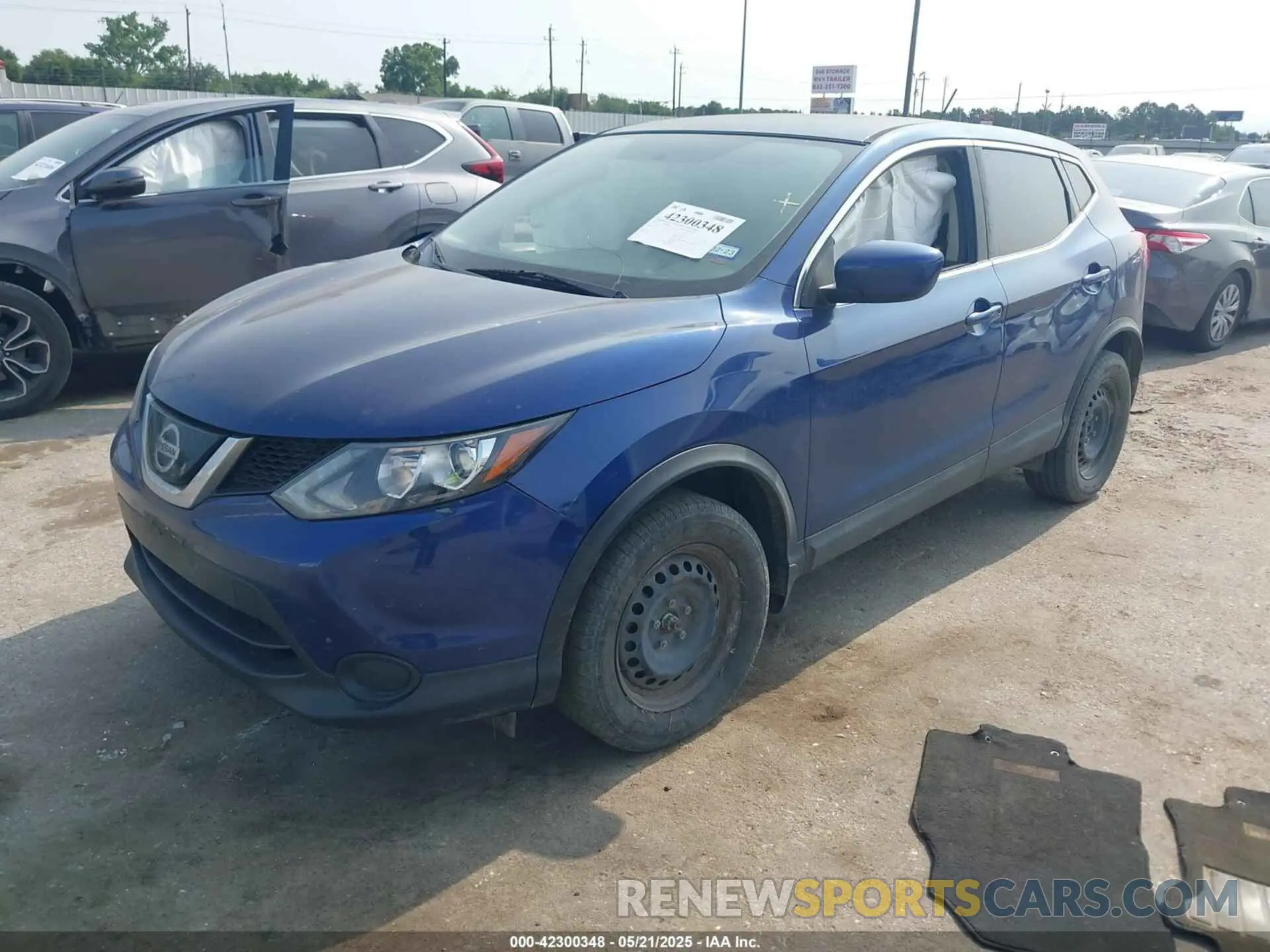 2 Photograph of a damaged car JN1BJ1CP9KW227128 NISSAN ROGUE SPORT 2019