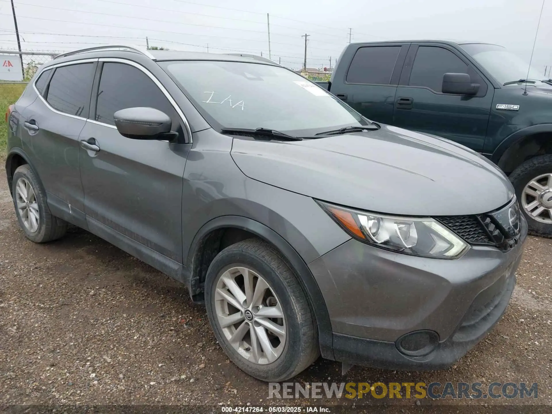 1 Photograph of a damaged car JN1BJ1CP9KW521628 NISSAN ROGUE SPORT 2019