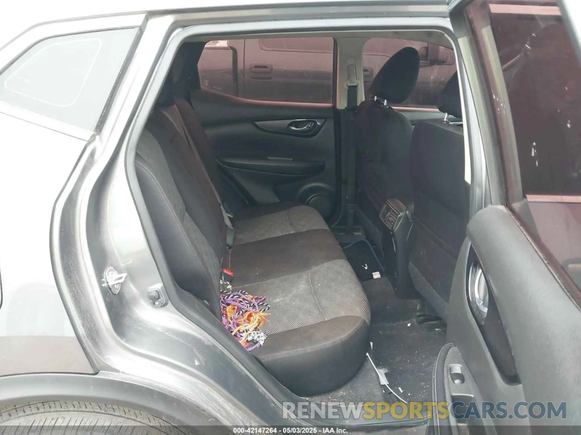 8 Photograph of a damaged car JN1BJ1CP9KW521628 NISSAN ROGUE SPORT 2019