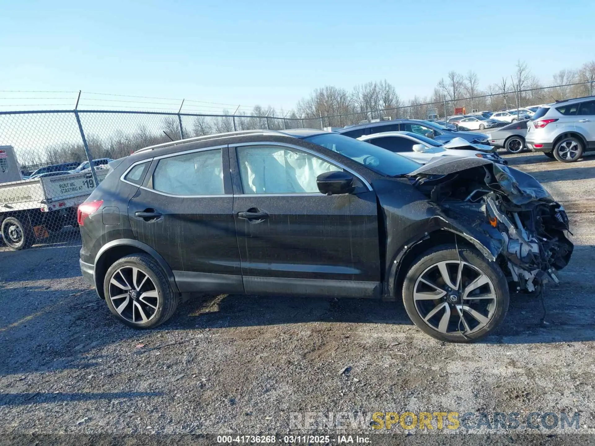 13 Photograph of a damaged car JN1BJ1CP9KW524464 NISSAN ROGUE SPORT 2019