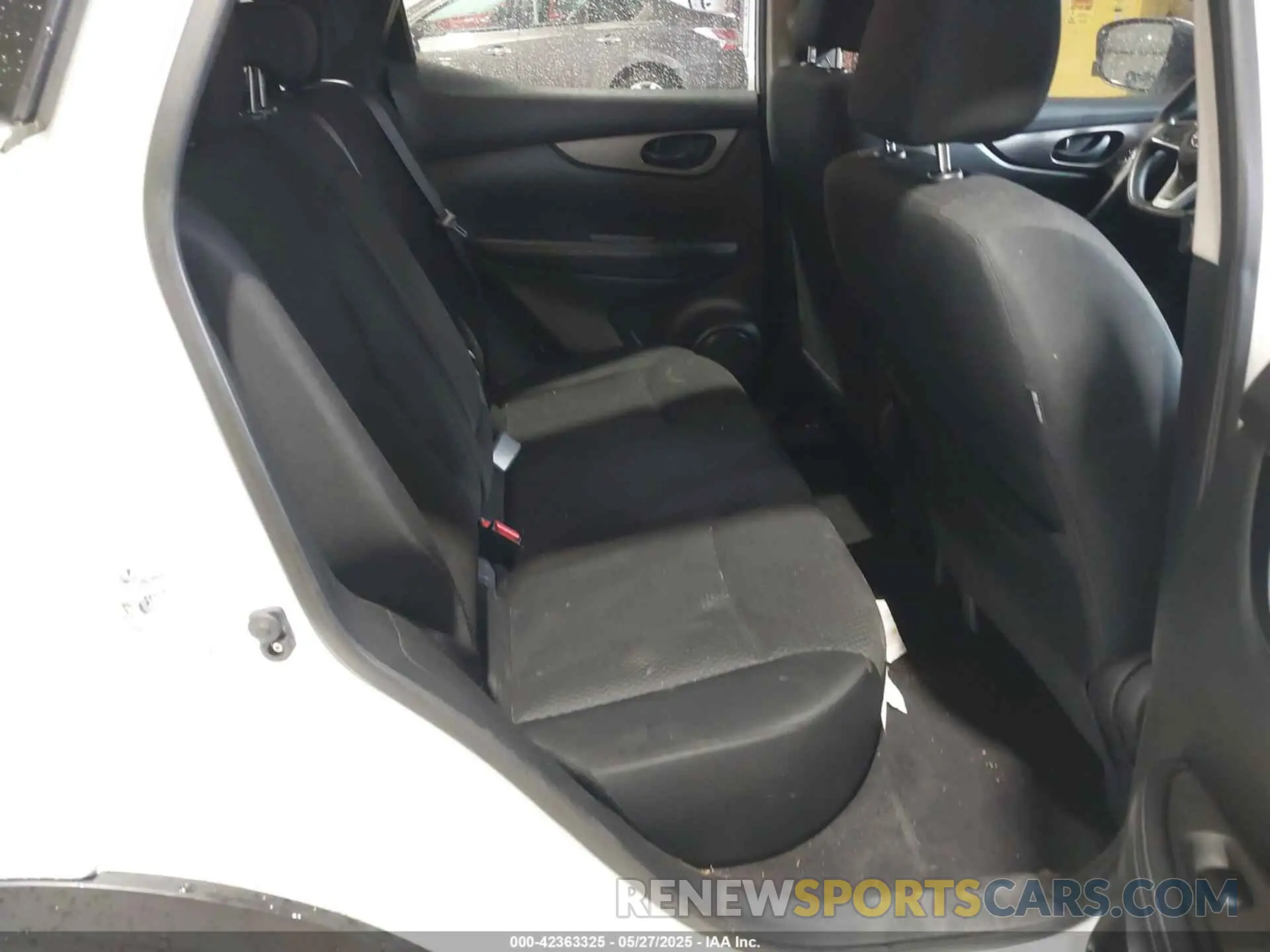 8 Photograph of a damaged car JN1BJ1CPXKW220009 NISSAN ROGUE SPORT 2019